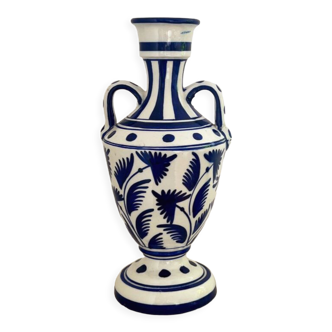 Vase de style amphore blanc à motifs bleus peints à la main