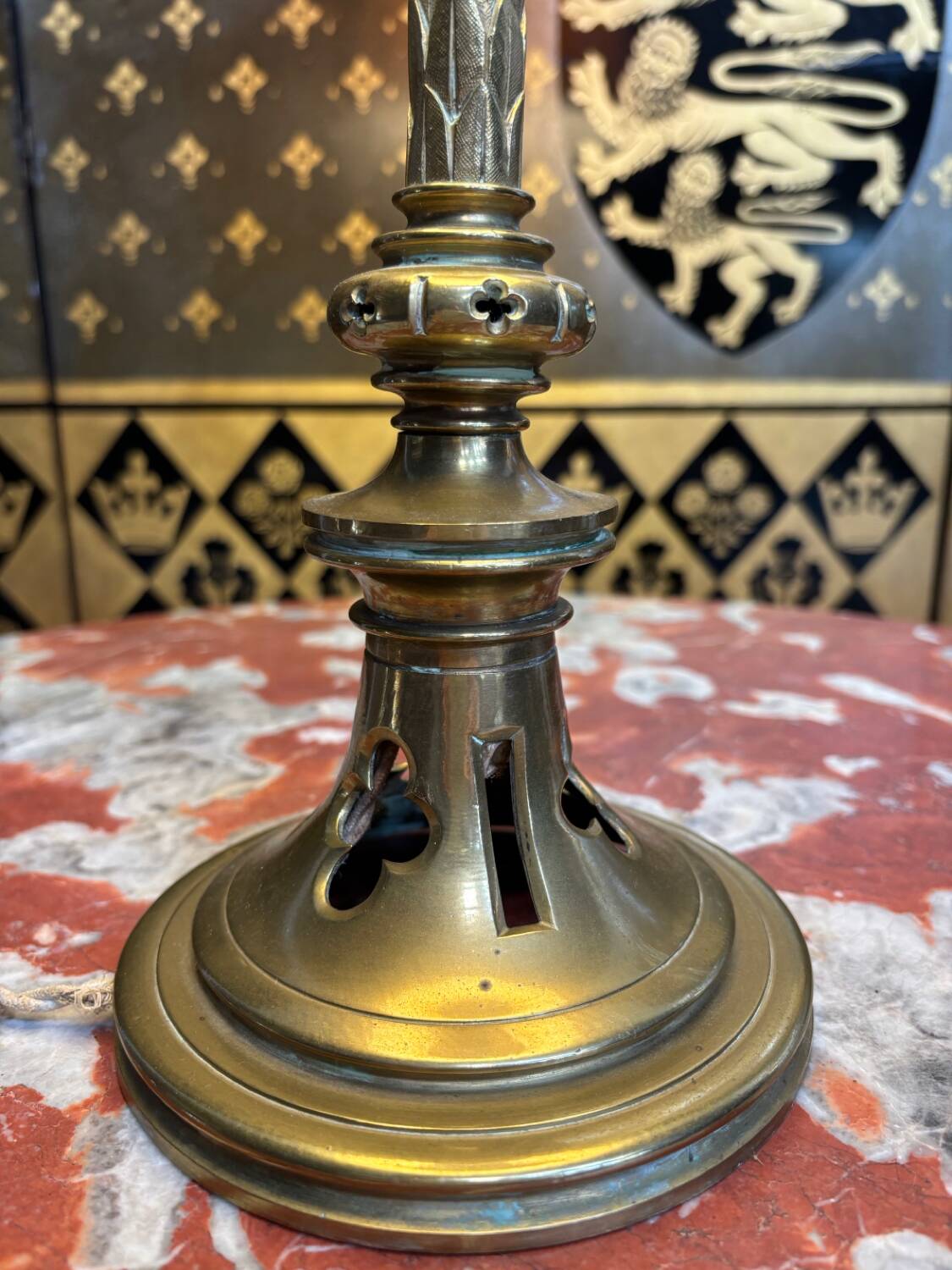 Lampe pied en bronze