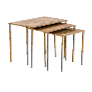 Ensemble de tables gigognes, années
