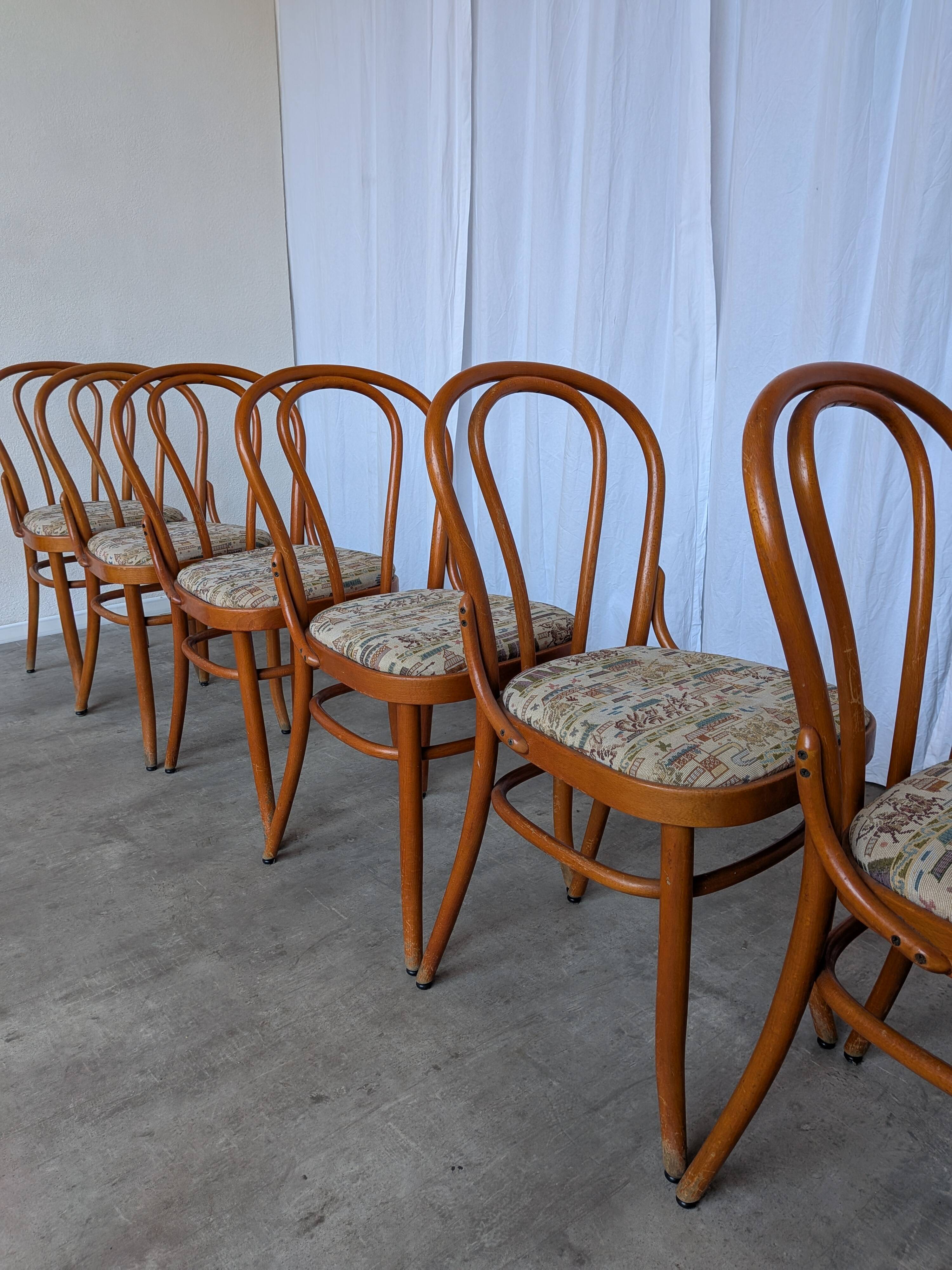 Ensemble de 6 chaises de salle à manger Thonet en bois courbé avec assise en tissu / Années 1970 Mid-Century Bistr