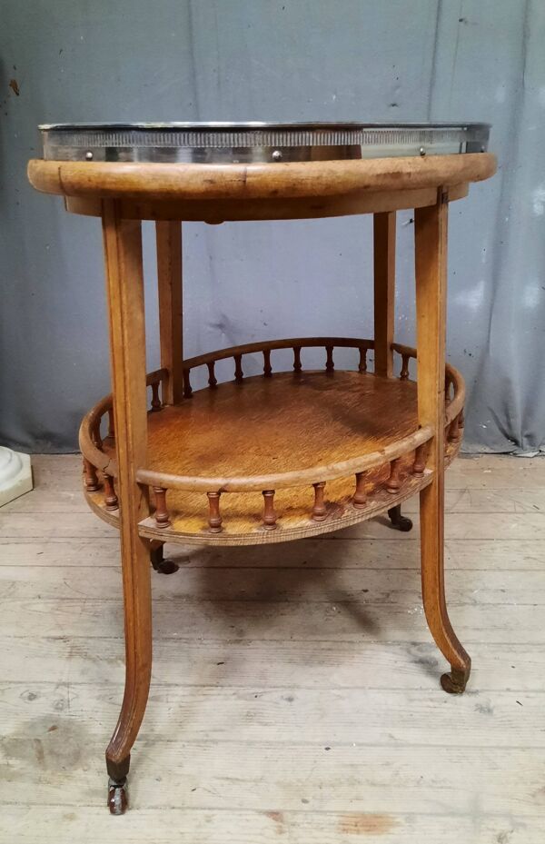 Table à thé ovale anglaise