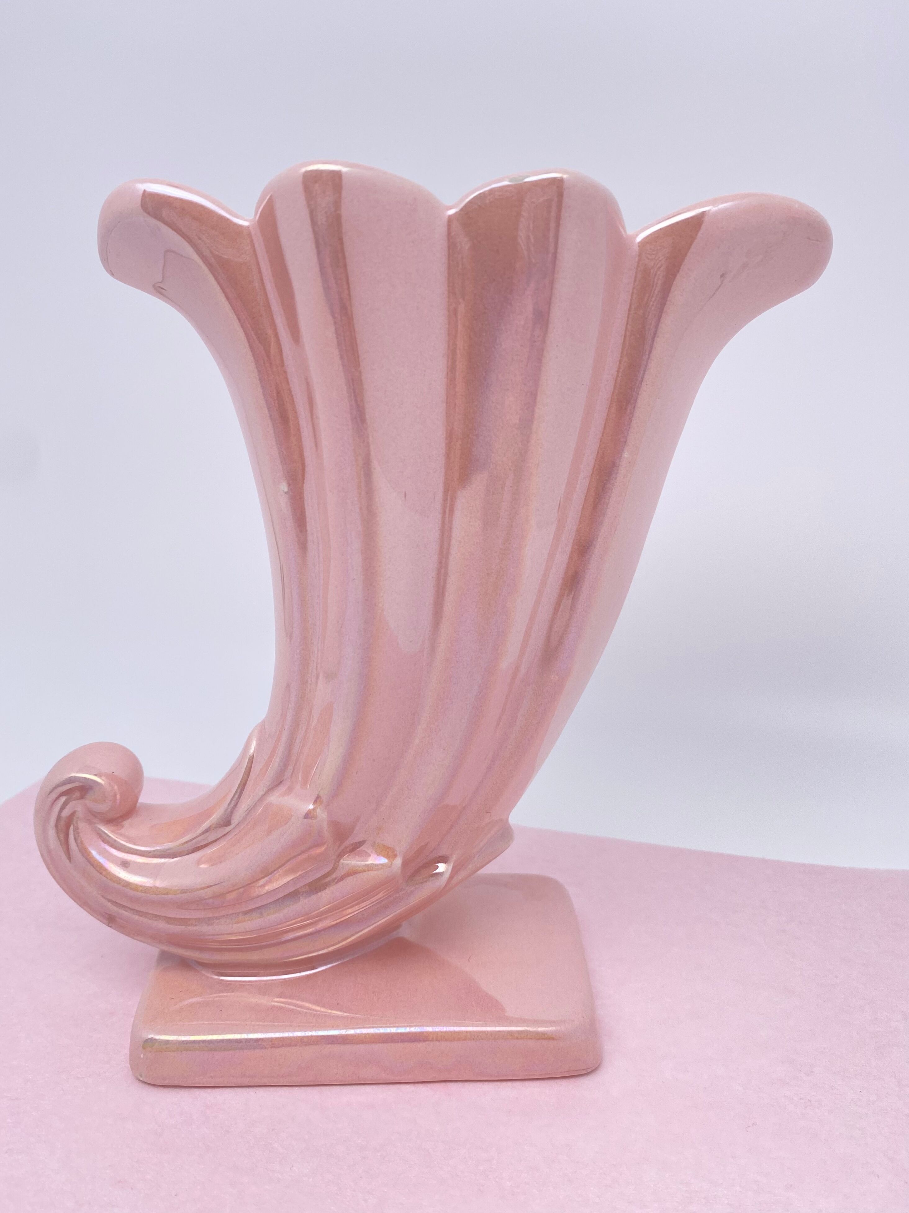 Iridescent pink vase year 80