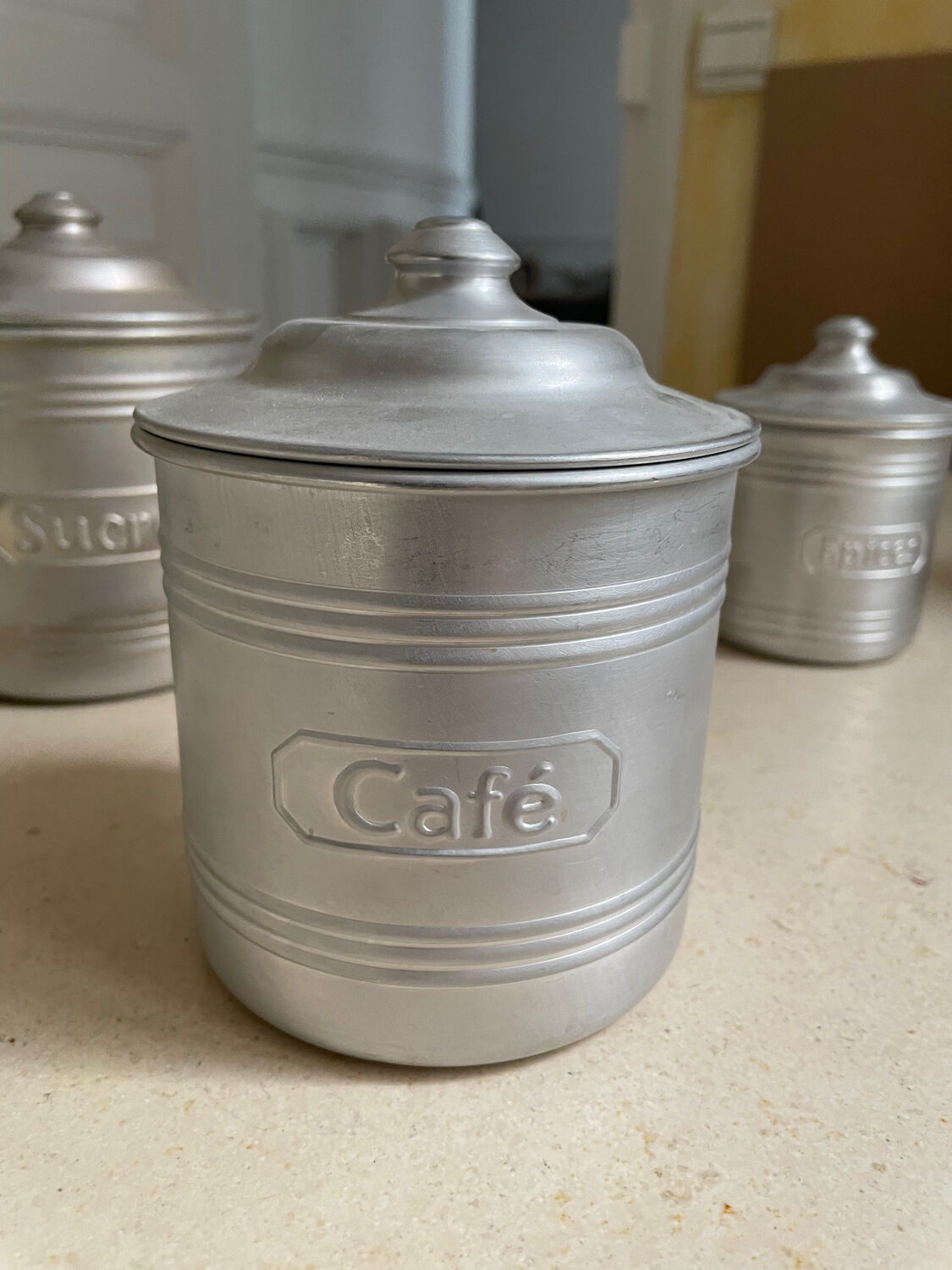 Kitchen pots
