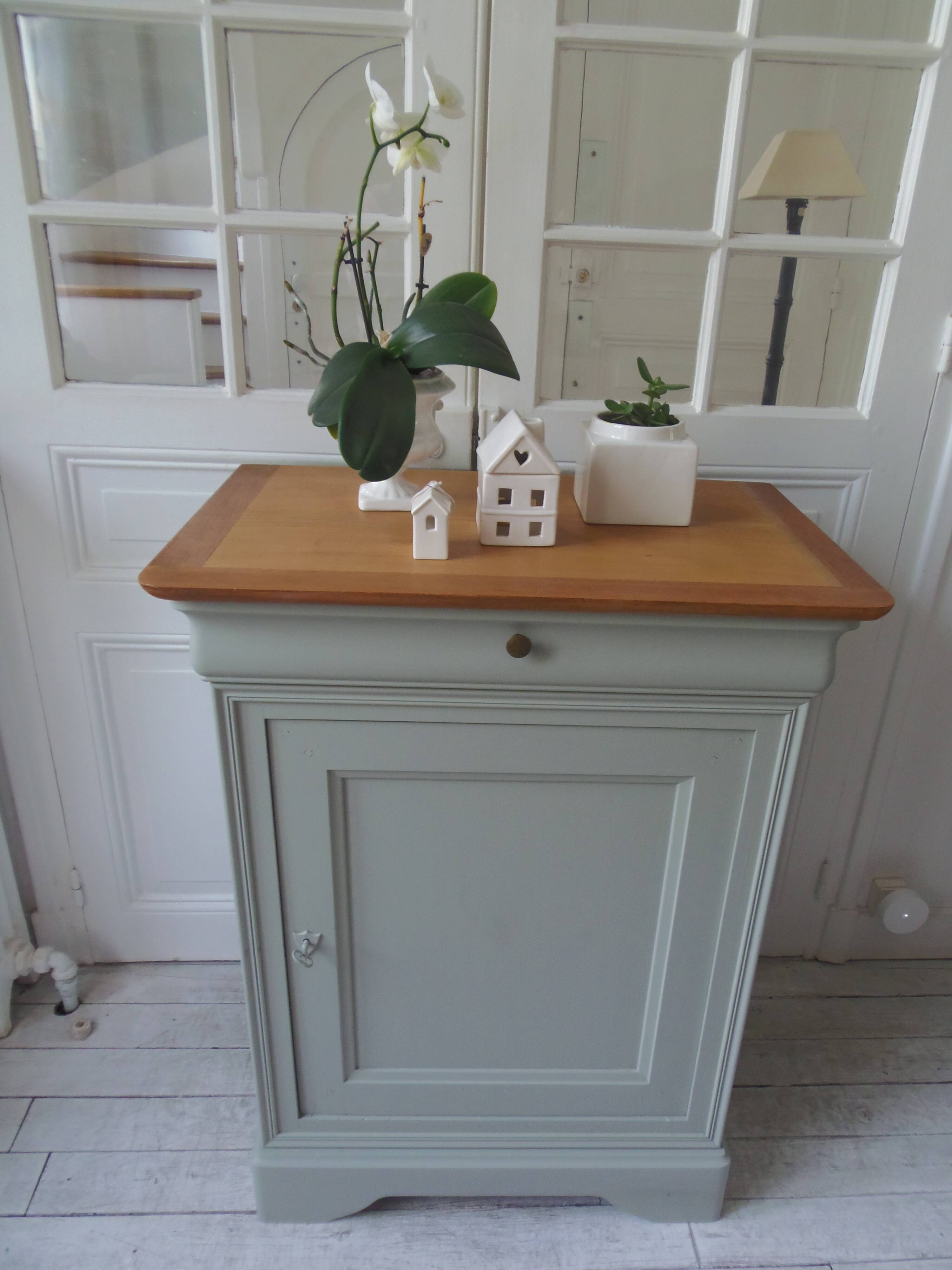 Beautifully crafted Louis Philippe style jam maker sublimated in verdigris, wooden top.