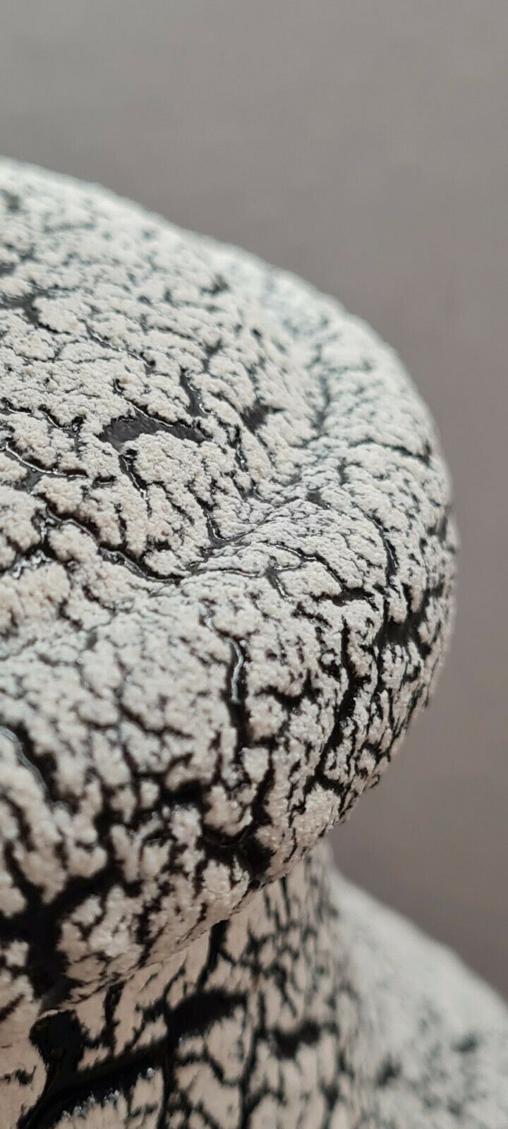 Table lamp in cracked ceramic black & white vintage 60s /70s