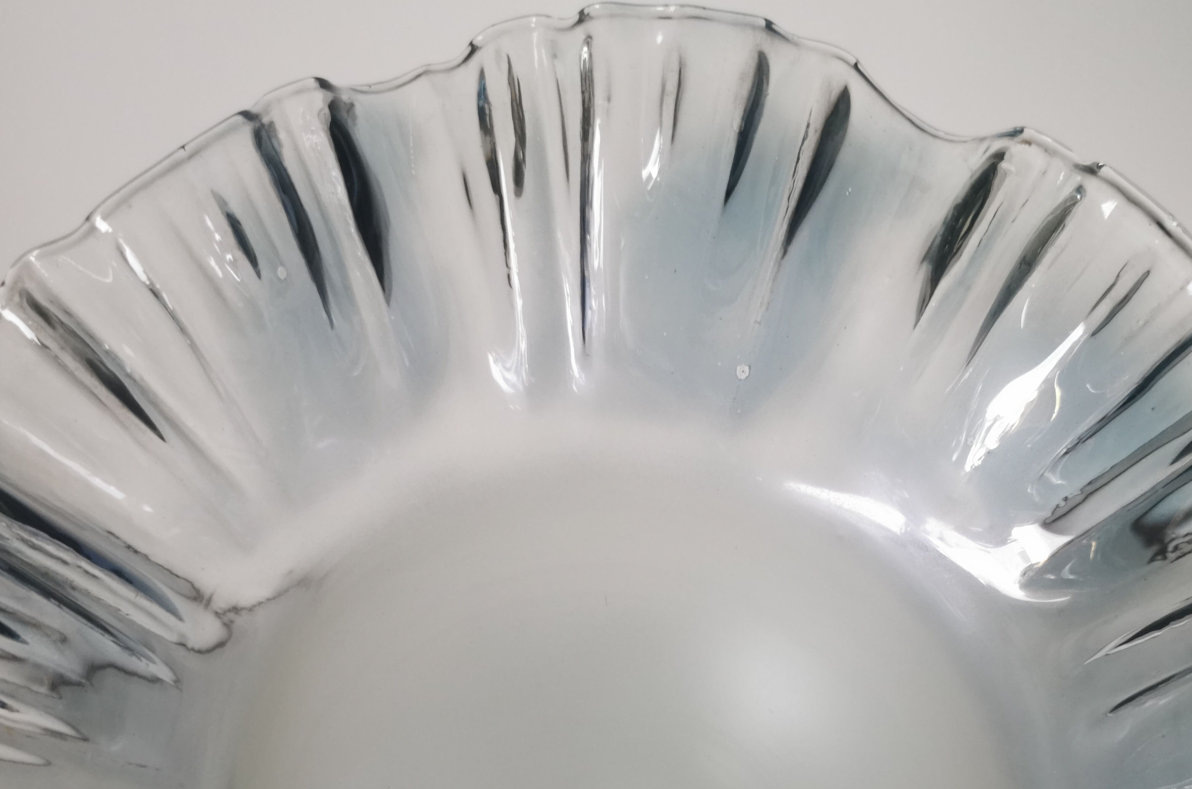 Iridescent glass/silver lamp tulip