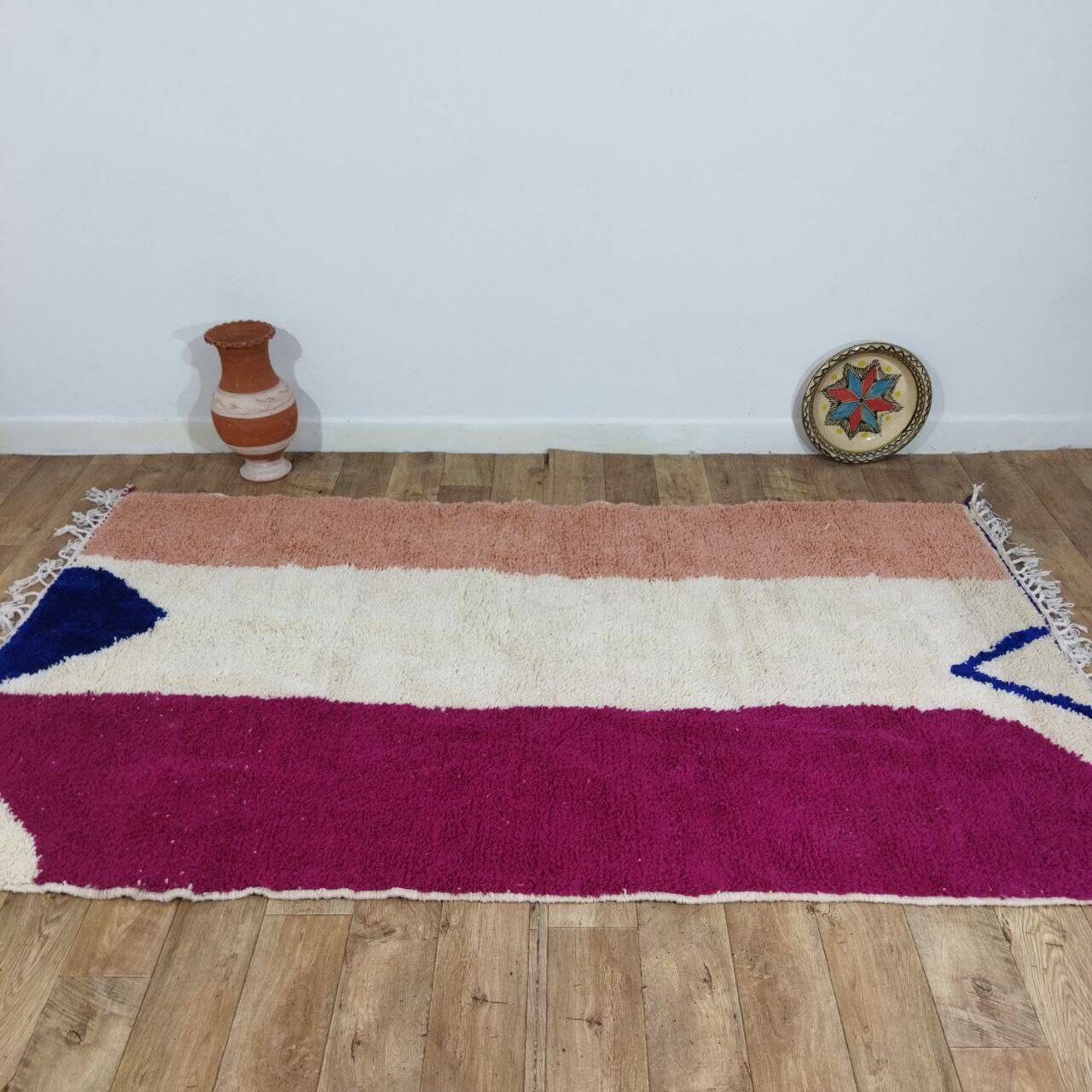 Handmade Moroccan Berber rug 260 x 160 cm