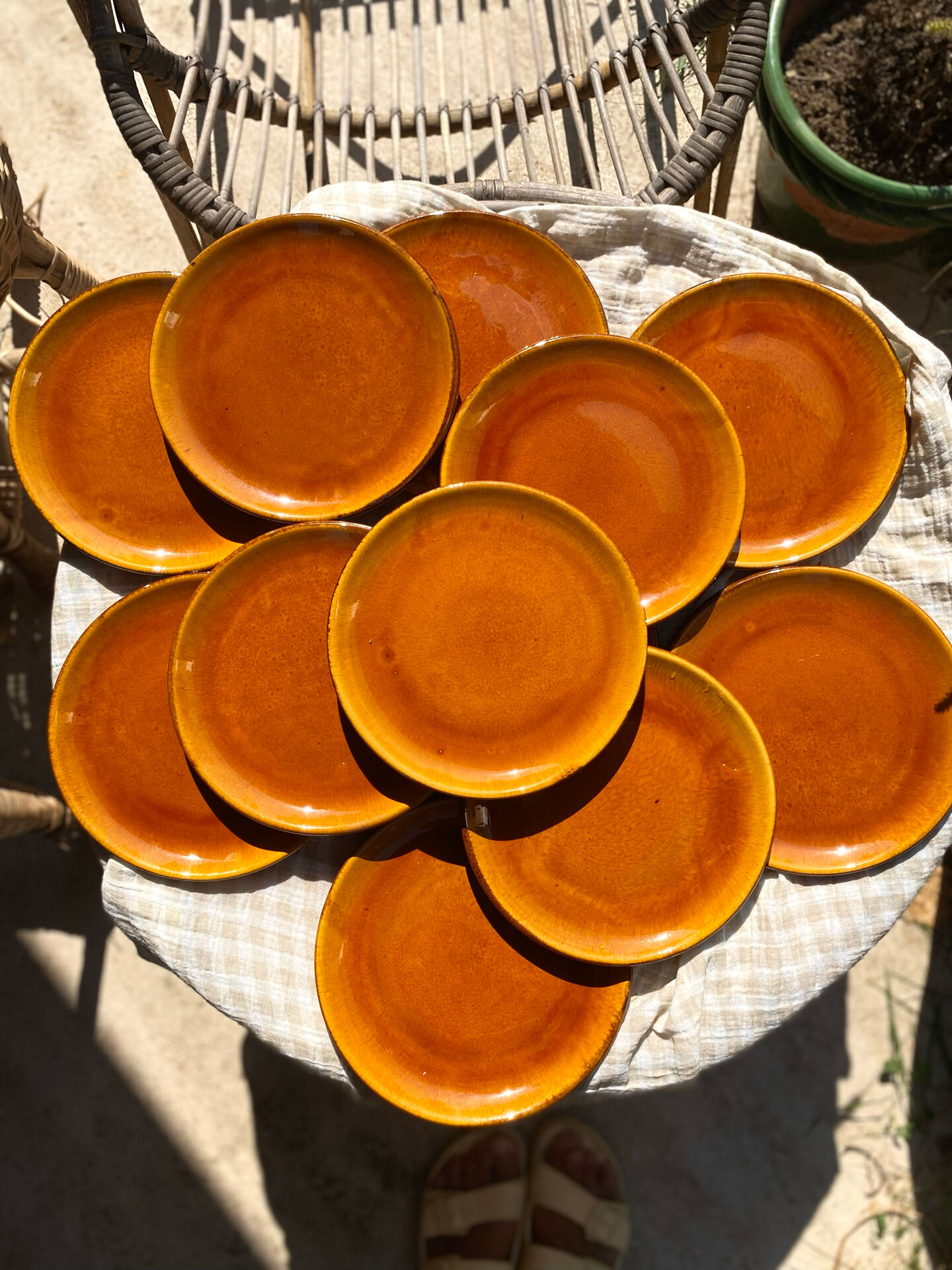 Set of 12 ancient stoneware plates Mourre-Milon, Dieulefit