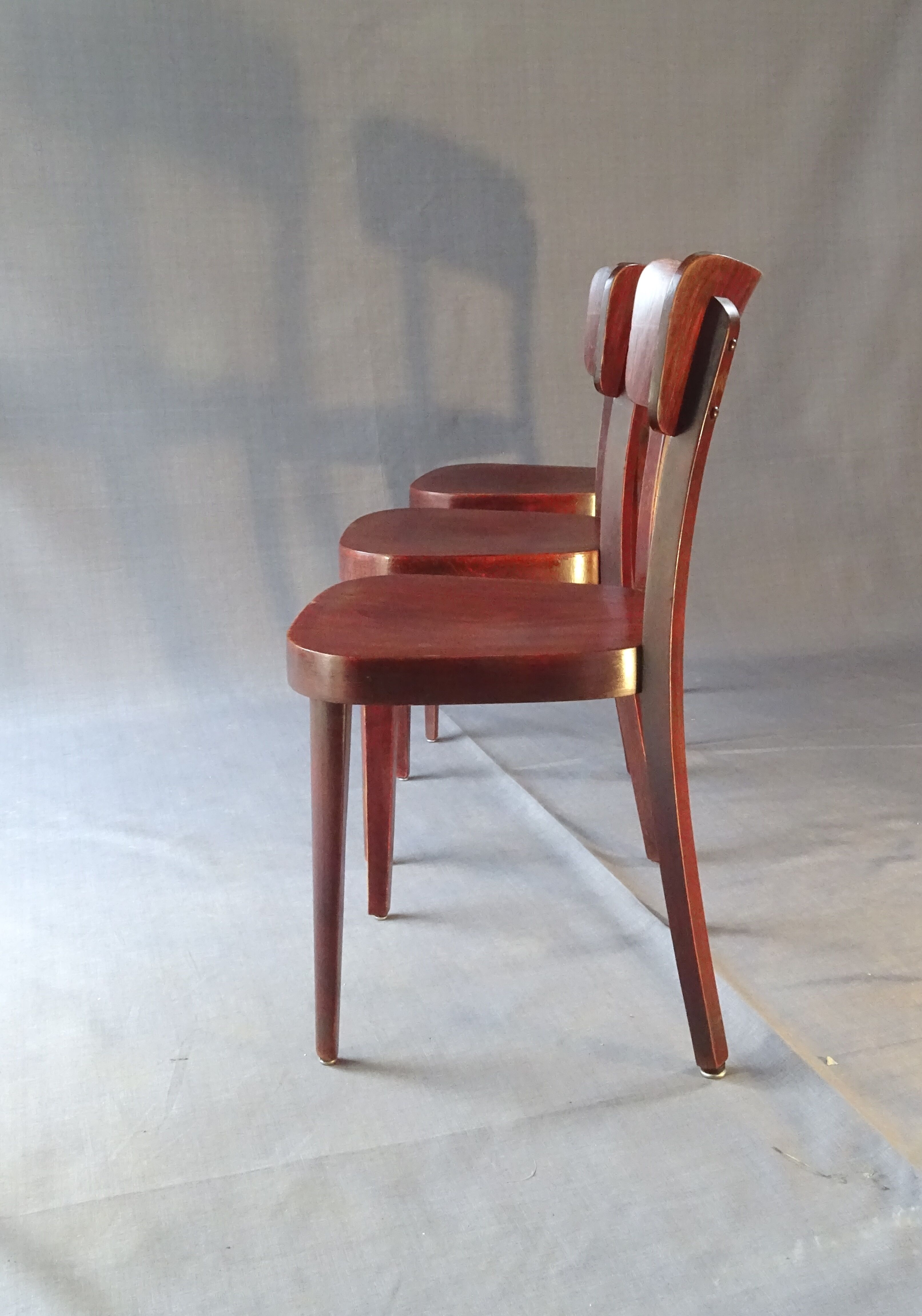 Set of 3 chairs Thonet 1950 feet spindle, modern bistro