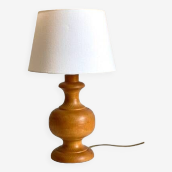 Vintage country style wooden lamp