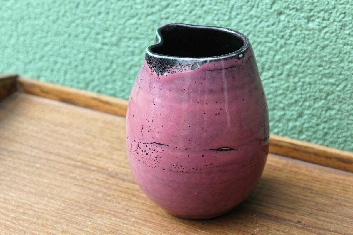 Pink vase in glazed stoneware, signed