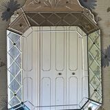 Venetian mirror with pareclose 19th / 20th century Height 80 cm
