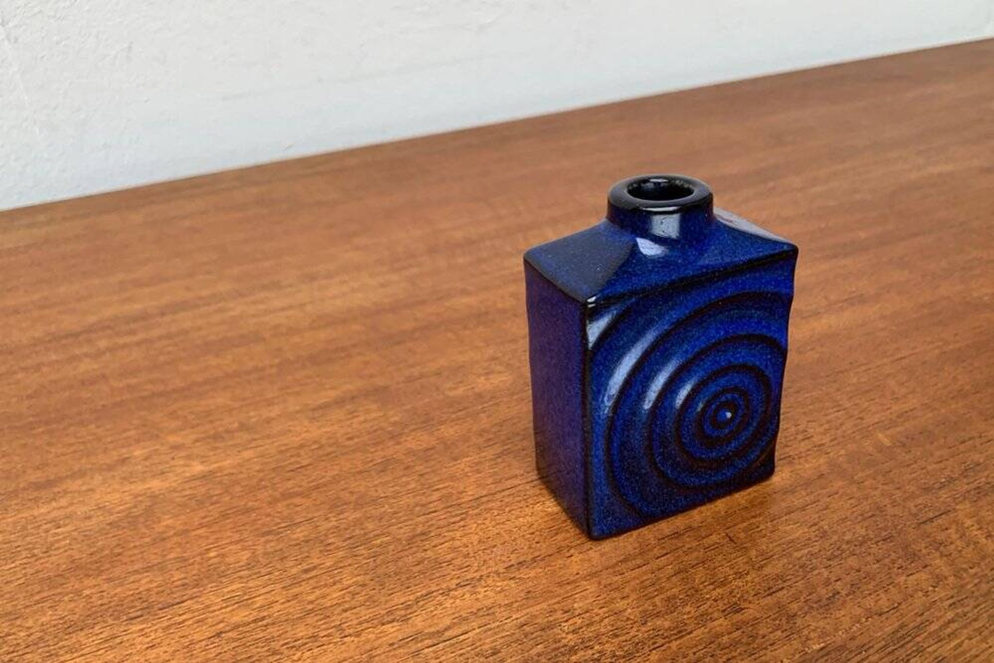 Vase from the Zyklon series in WGP pottery, West German, mid-century by Cari Zalloni for Steuler, 1960s.