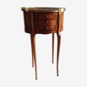 Table de salon de style Louis XVI