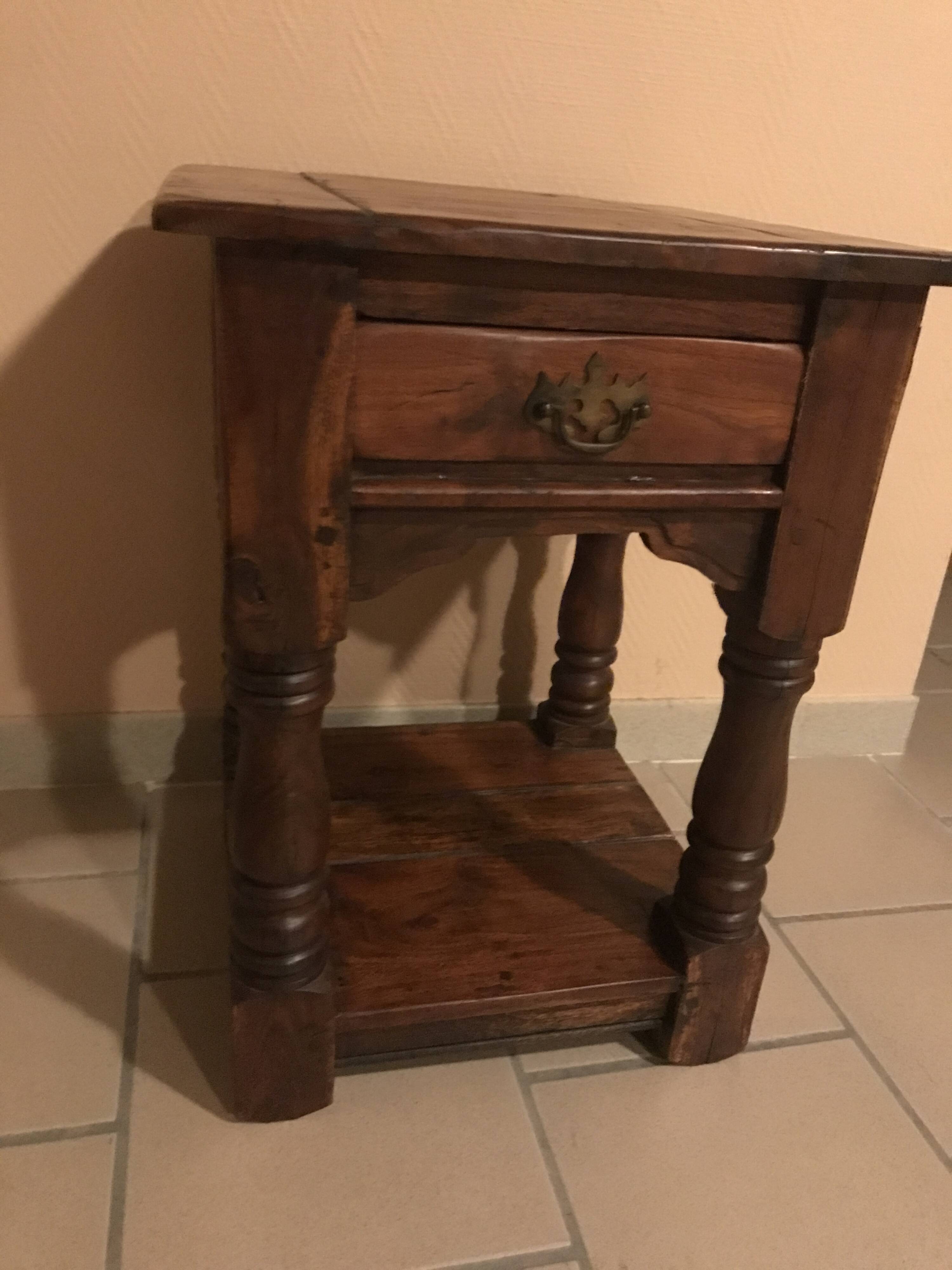 Small antique-style piece of furniture