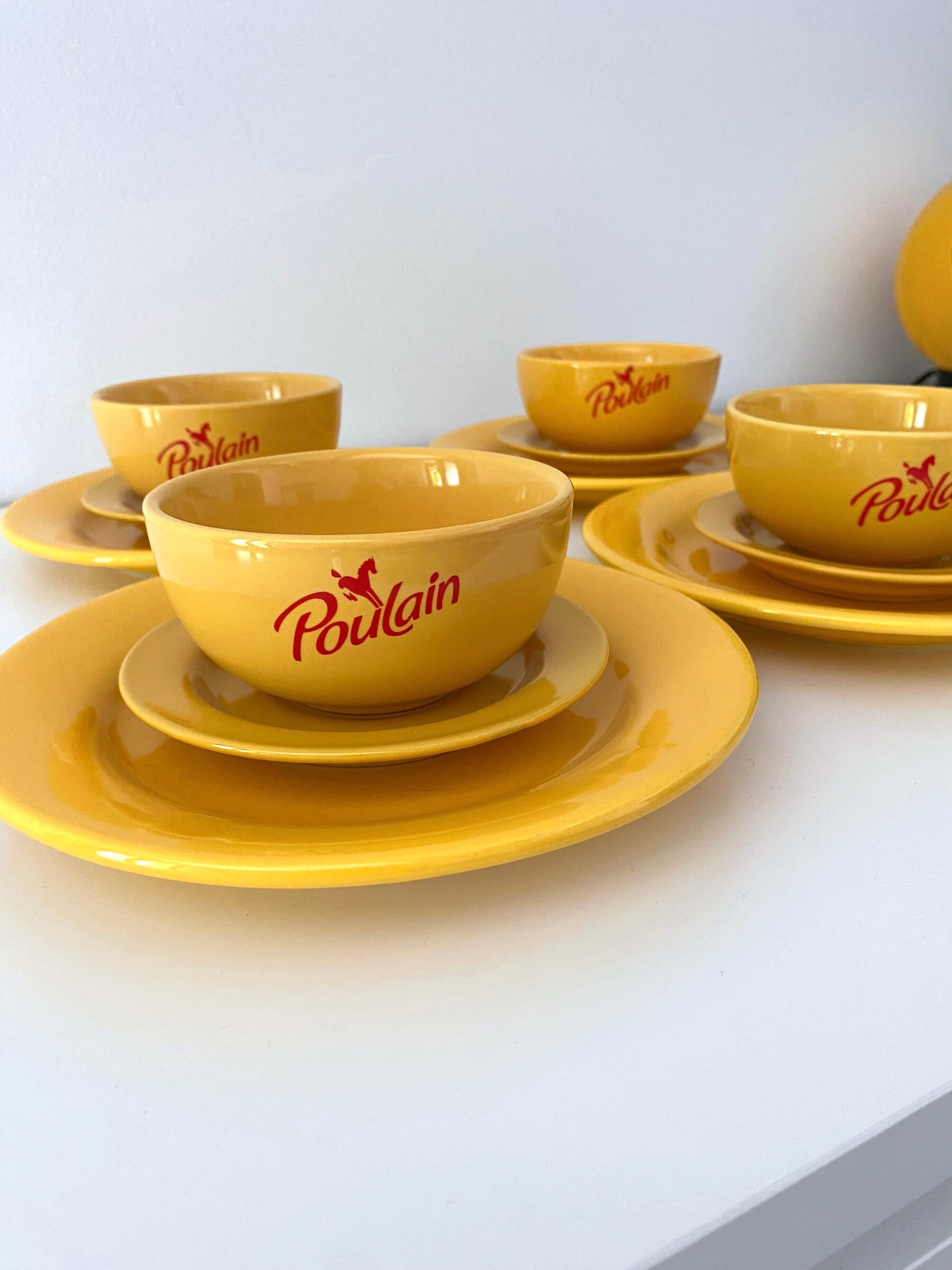 4 bowls Foal and dessert plates