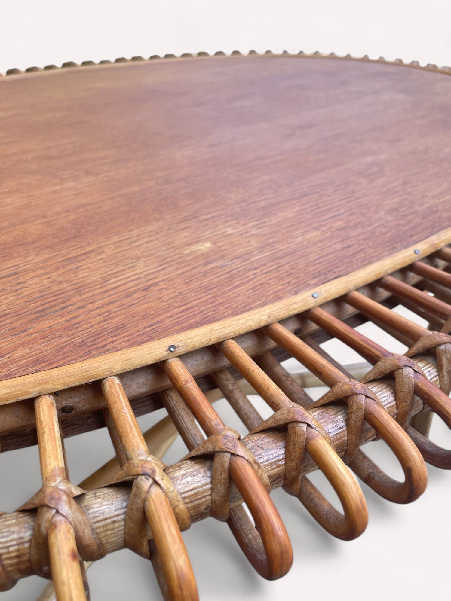 Table basse soleil en rotin