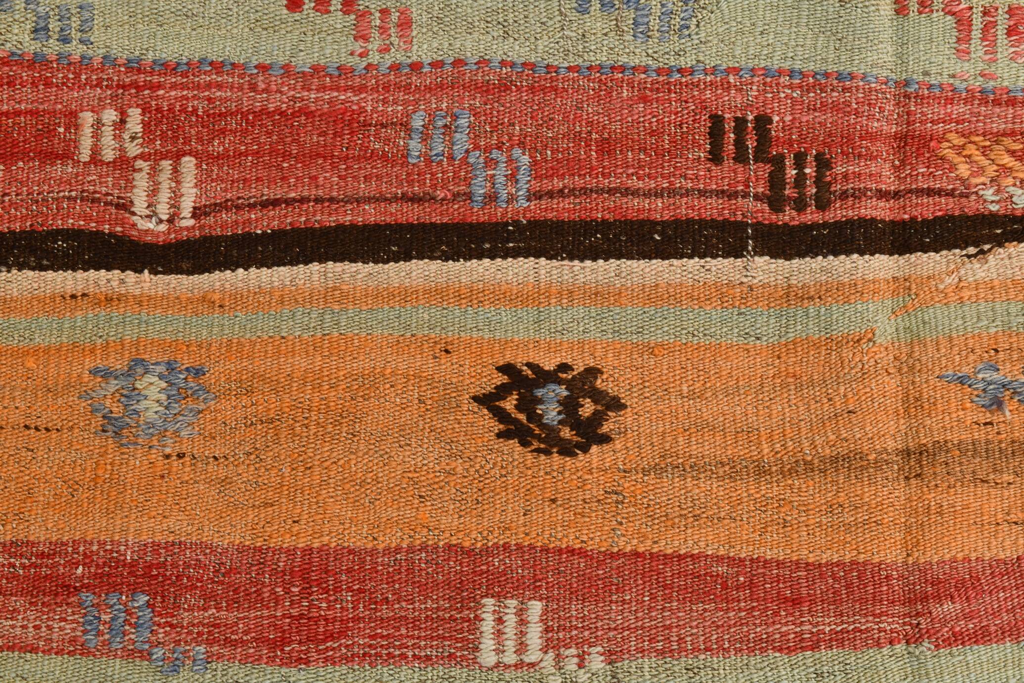 Tapis Kilim rayé rose et orange