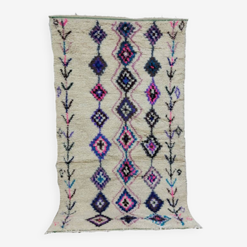 Handmade moroccan berber rug 217 x 117 cm