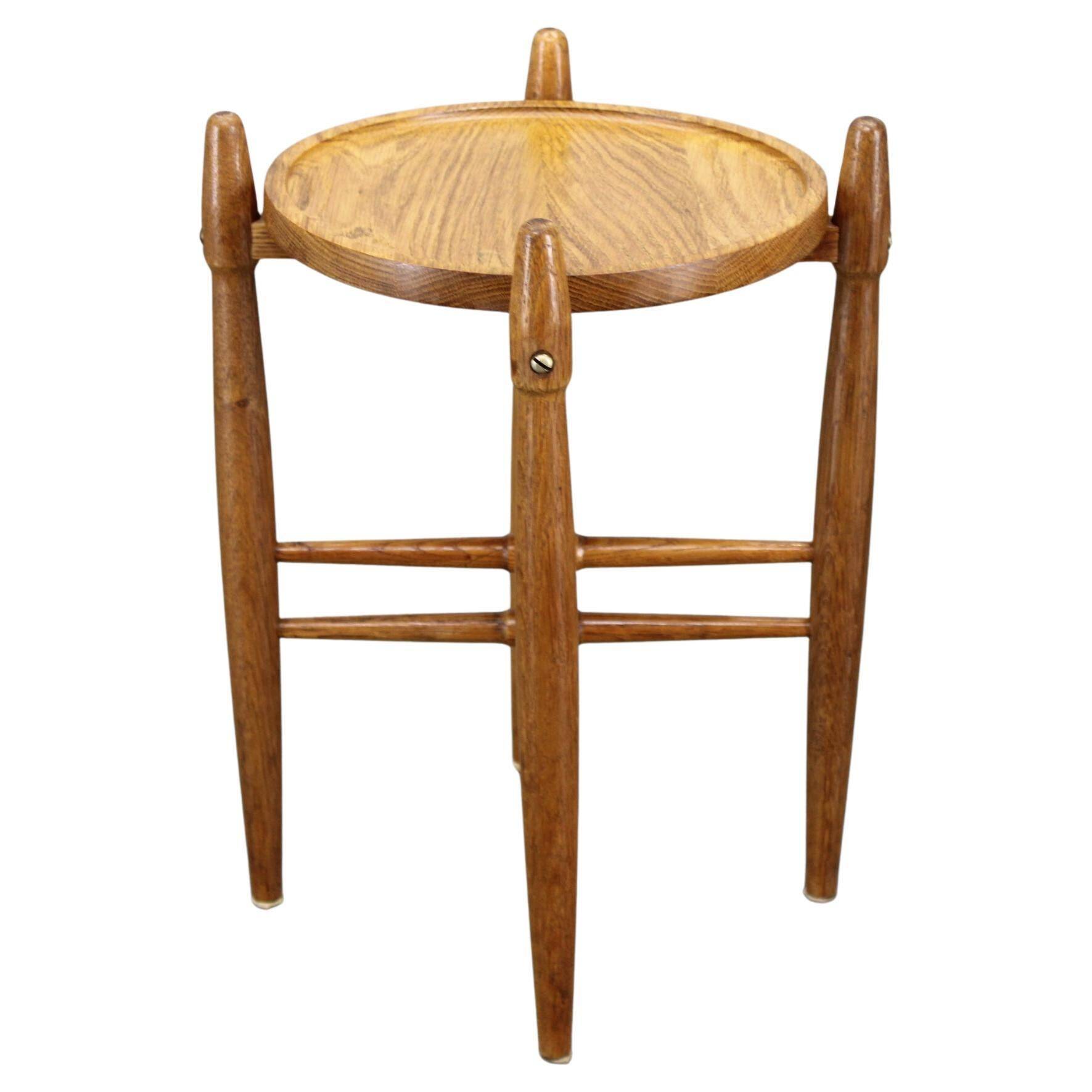 Table d'appoint danoise en chêne massif des années 1960 par Arne Basse pour Knabstrup