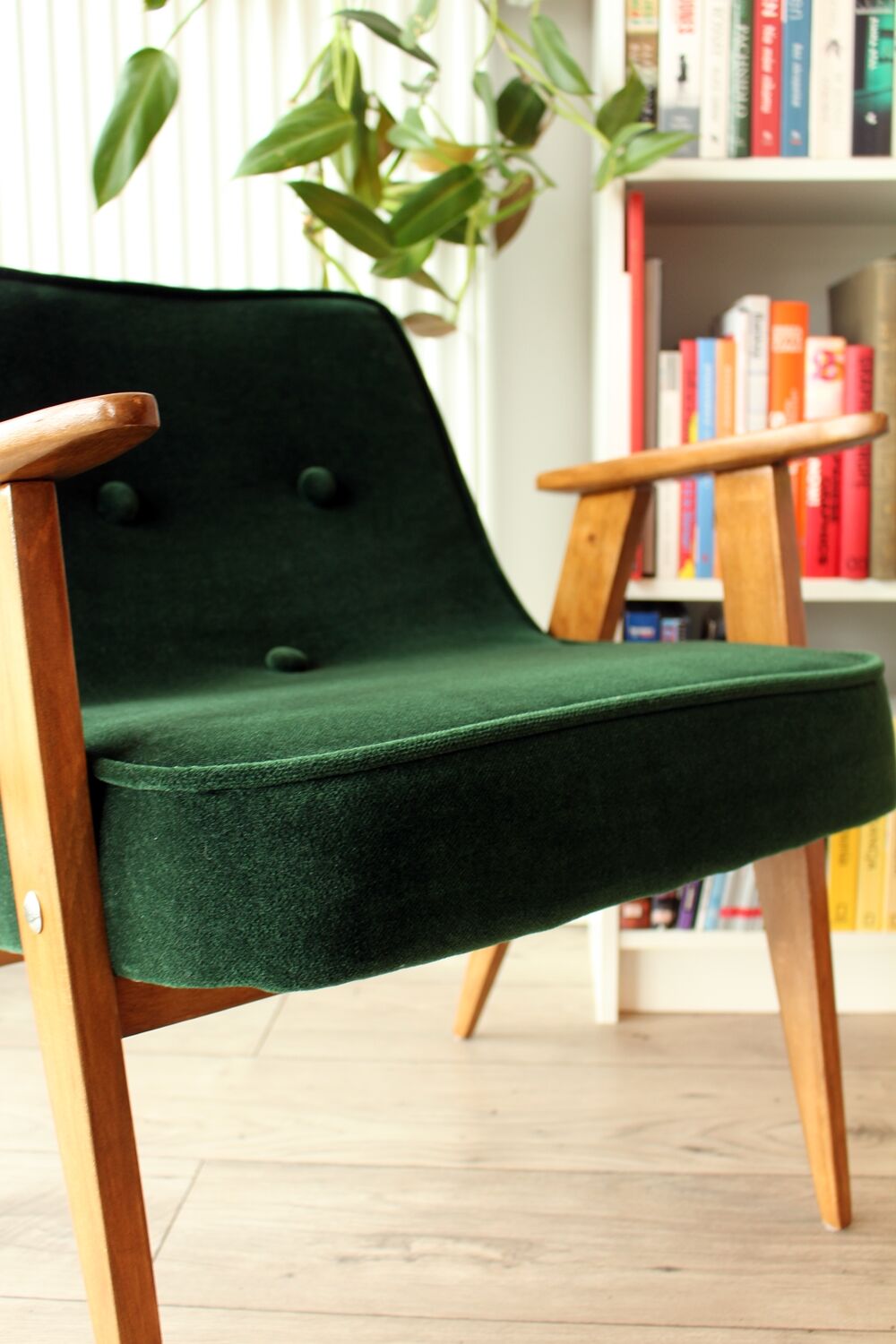 Armchair 366 polish designer Joseph Chierowski 1962