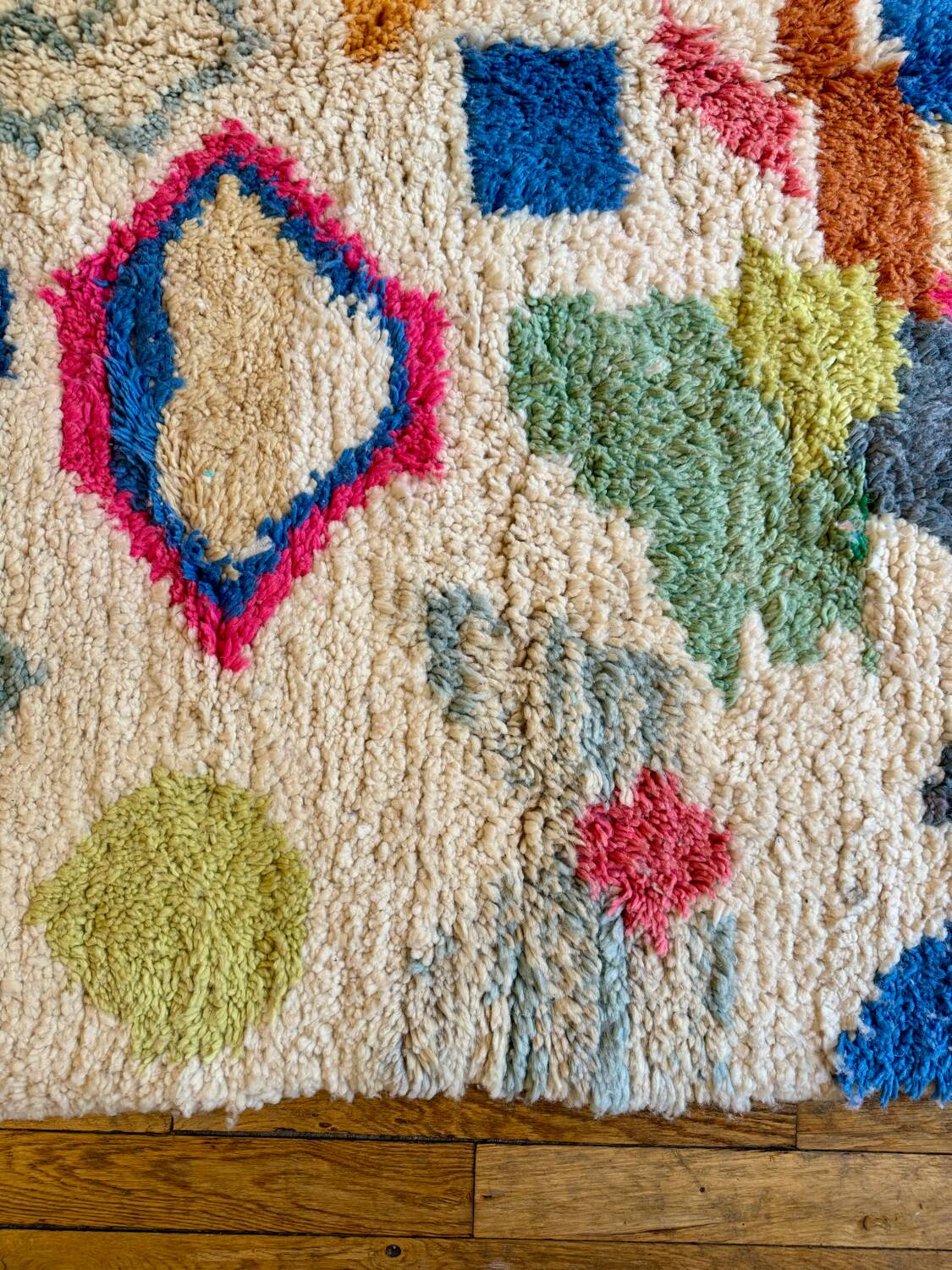 Moroccan Berber rug 150 x 250