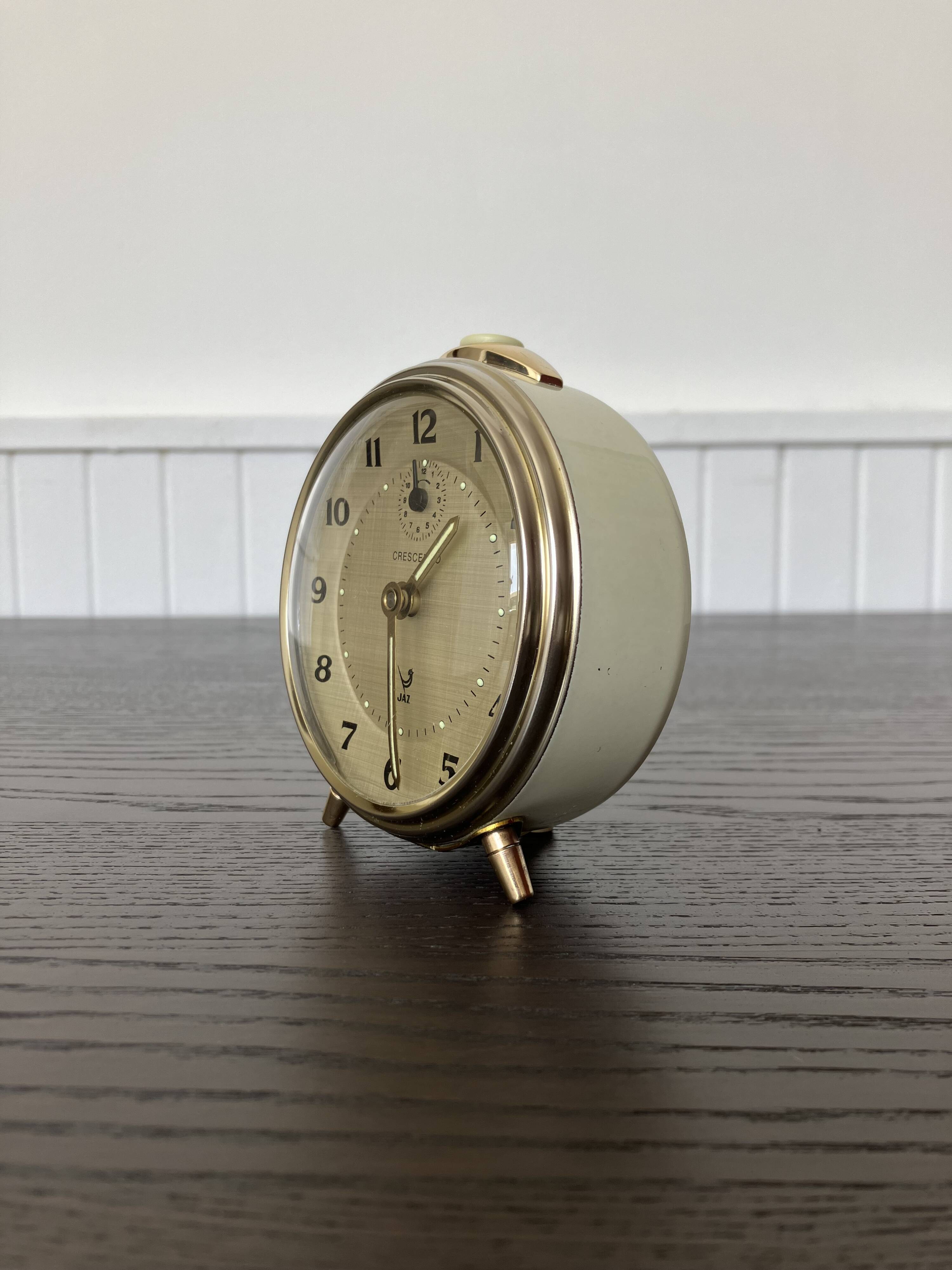 Cream and gold Jaz Crescendo alarm clock