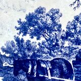 Decorative dish in Dutch porcelain