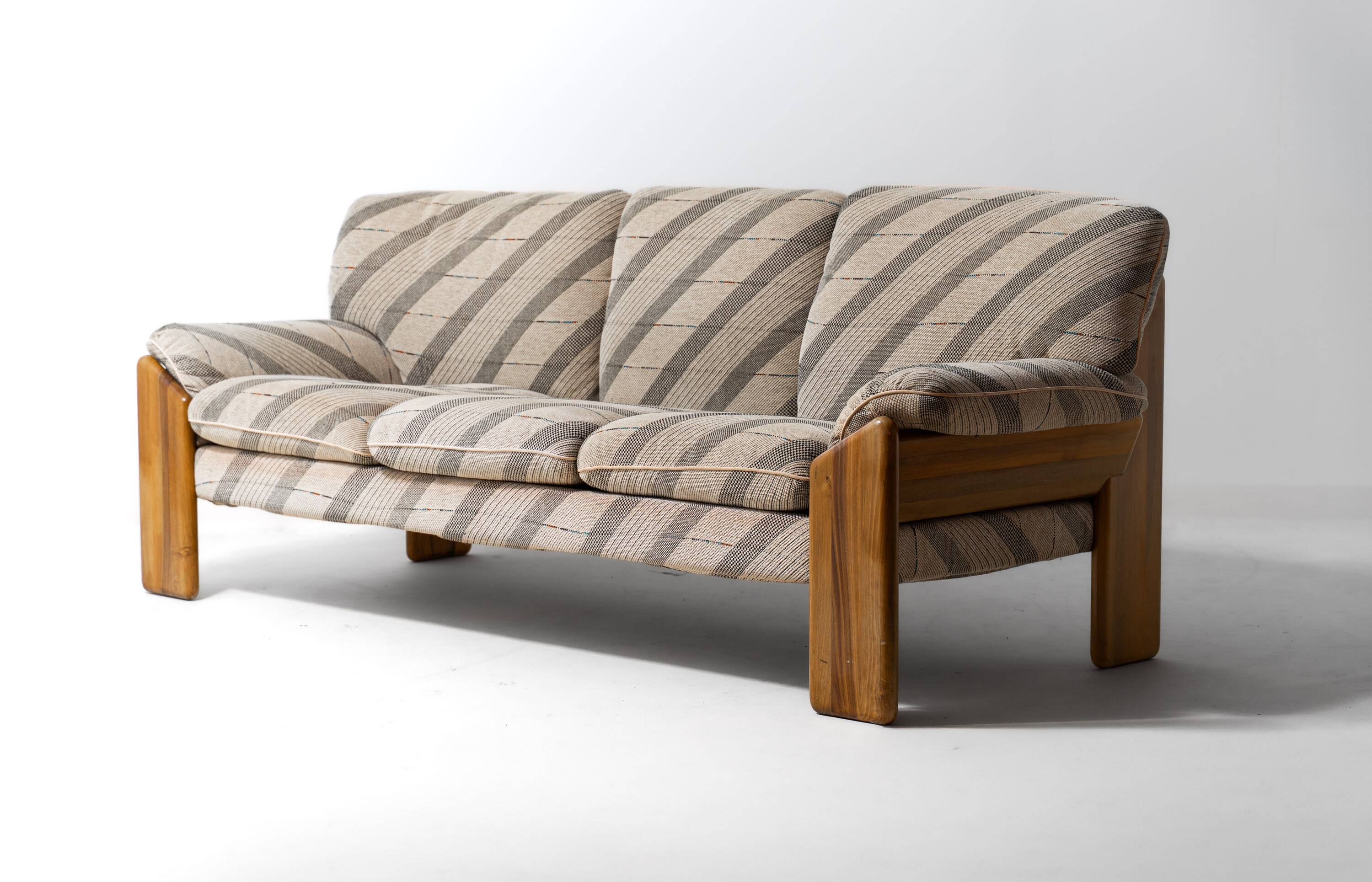Vintage 'Sapporo' sofa by Mobil Girgi, 1970s