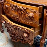 Commode de style rocaille