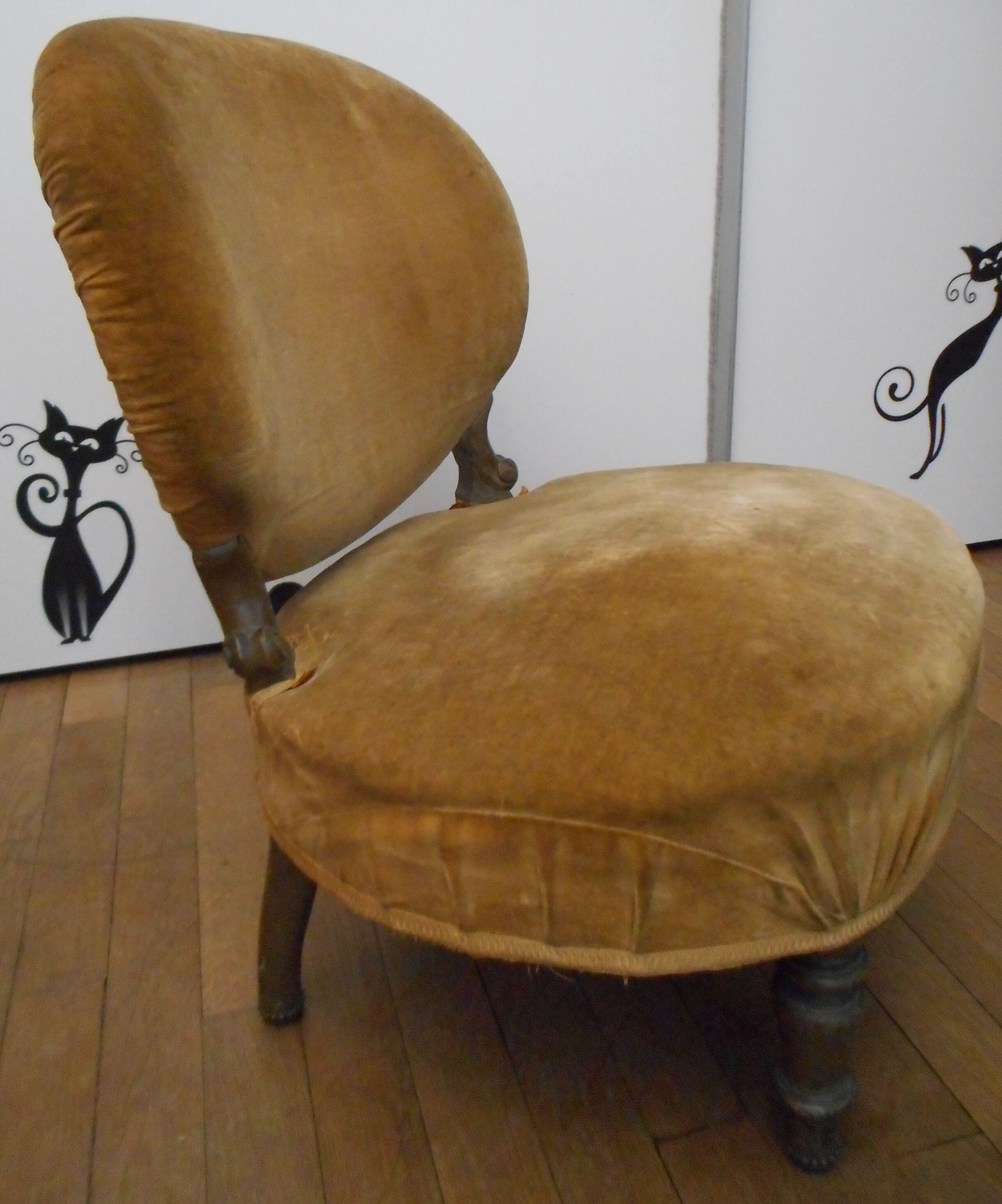 Fauteuil chauffeuse Napoléon III velours vieil or