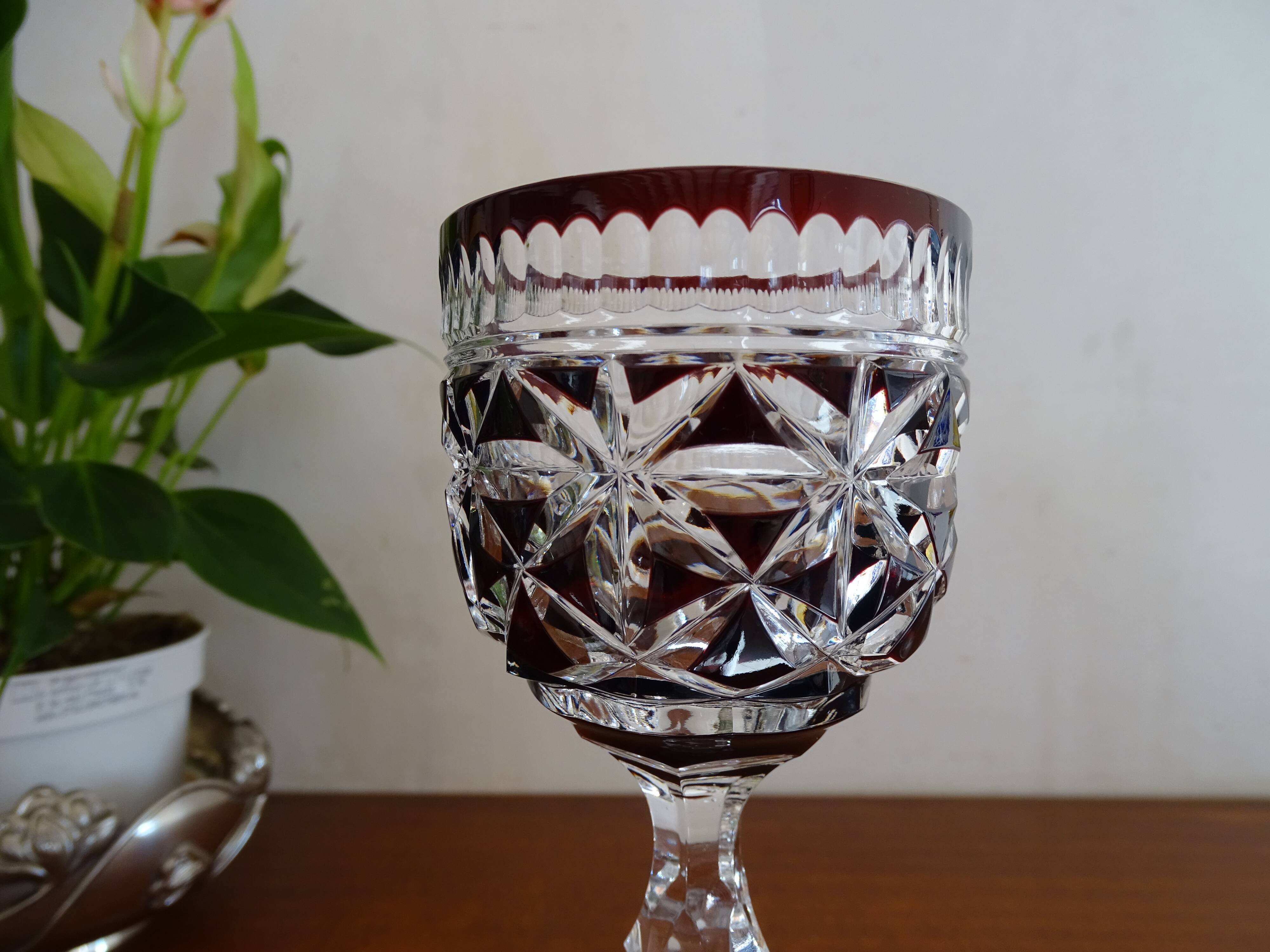 6 glasses of Bohemian crystal wine colored feet stars