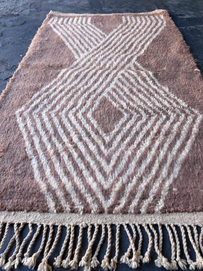 Handmade traditional Berber rug size 1.4/2.6 m