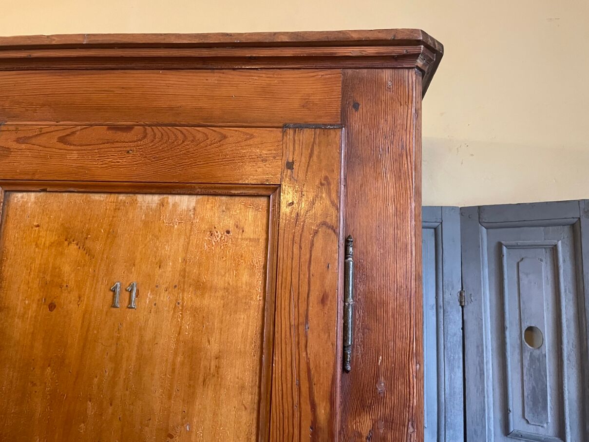 Wardrobe, kitchen cupboard, dresser, shelf.