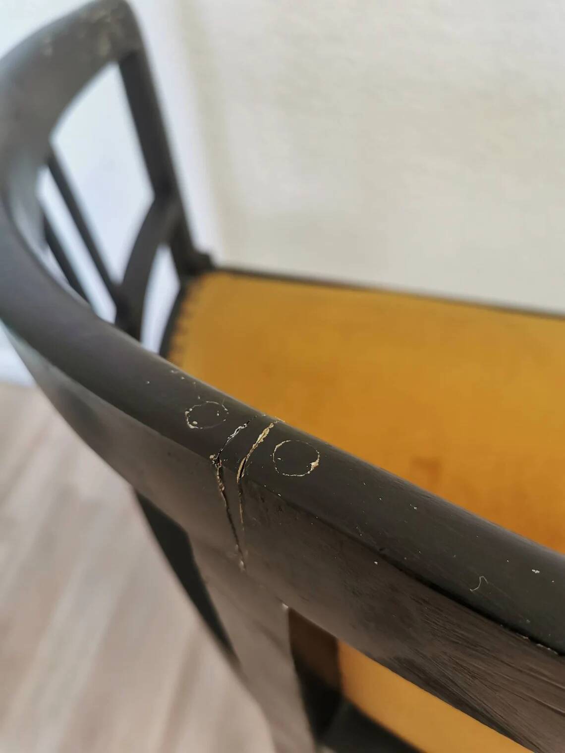 Banc Art Nouveau vintage en bois courbé : assise rembourrée des années 1950