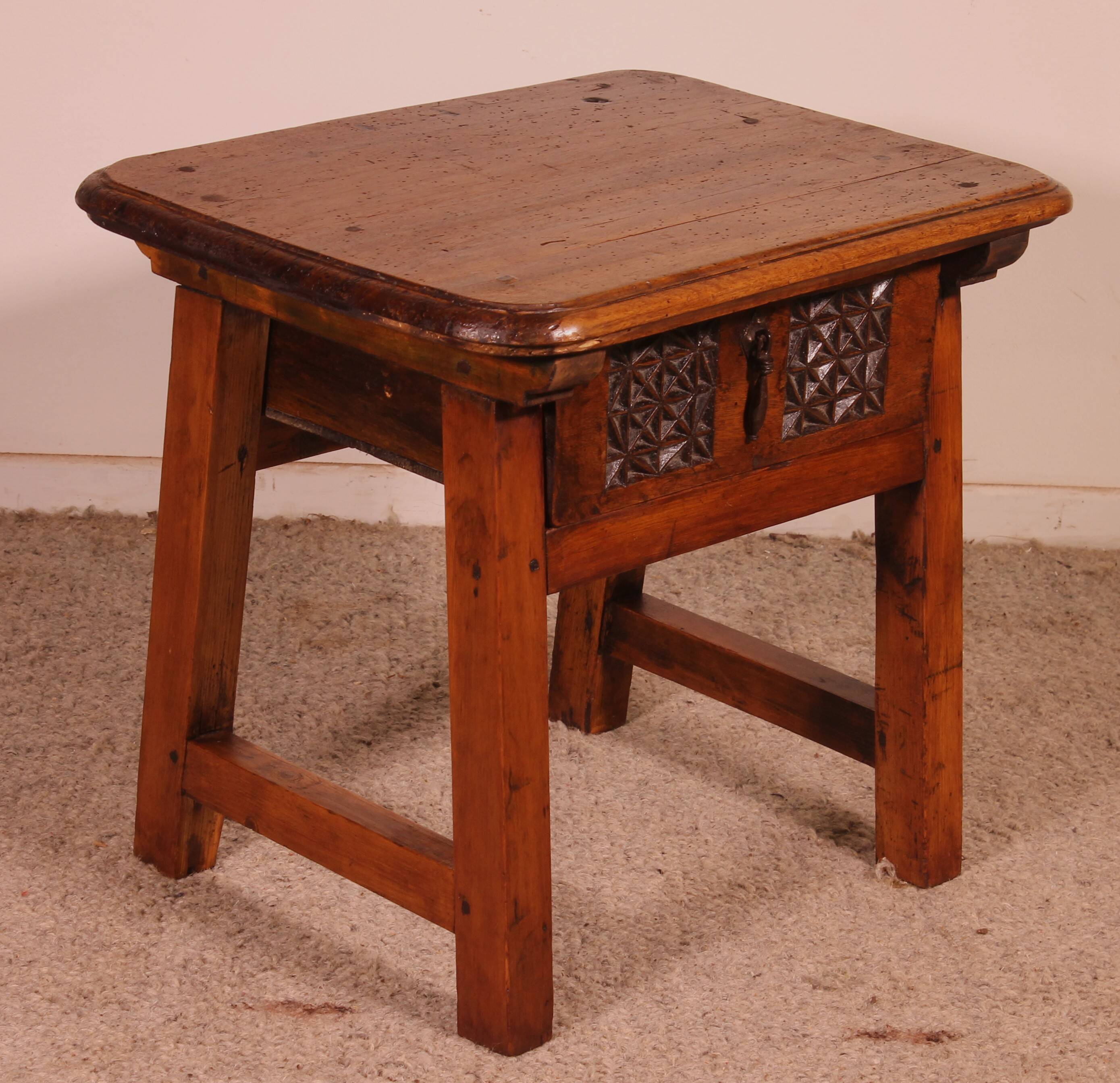 petite table espagnol - 18° siècle
