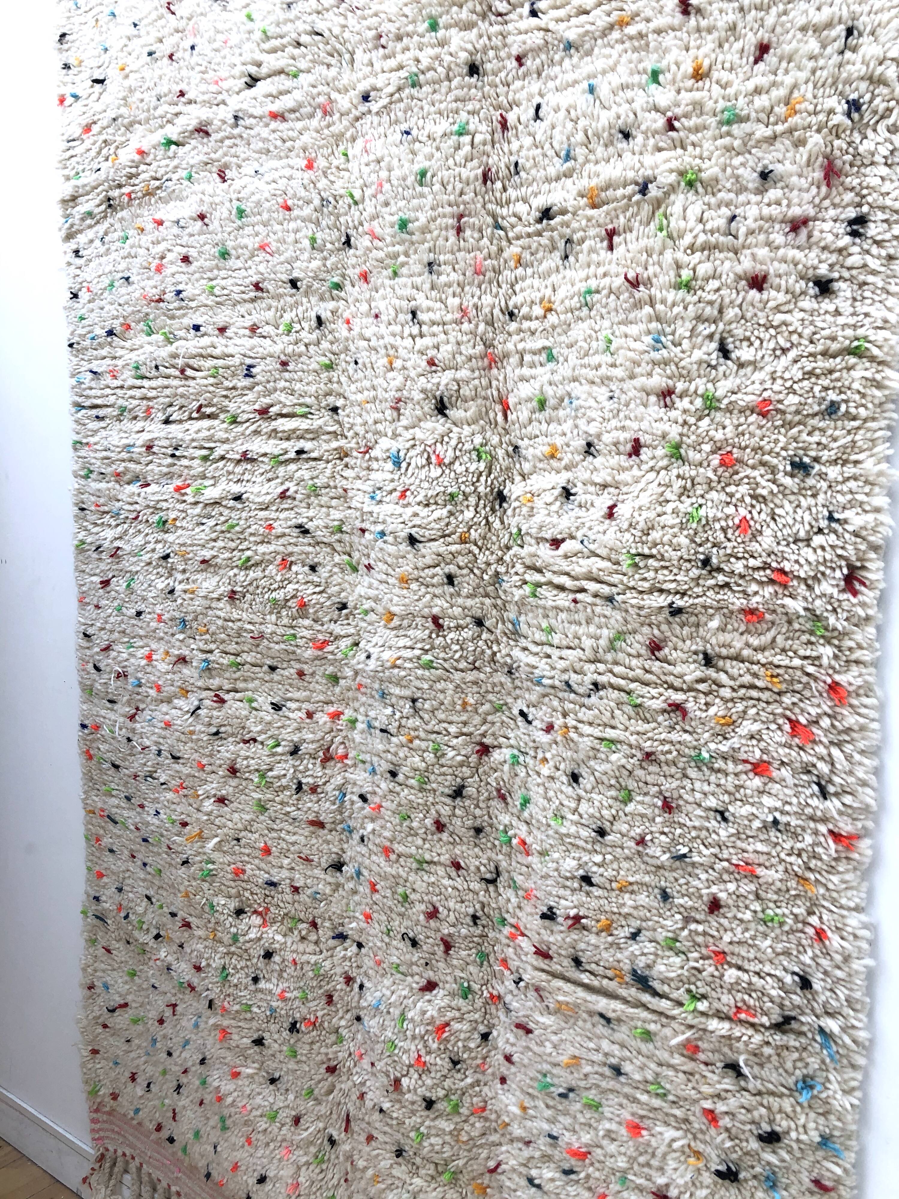 Moroccan Berber carpet Beni Ouarain ecru with colorful polka dots 2.47x1.55m