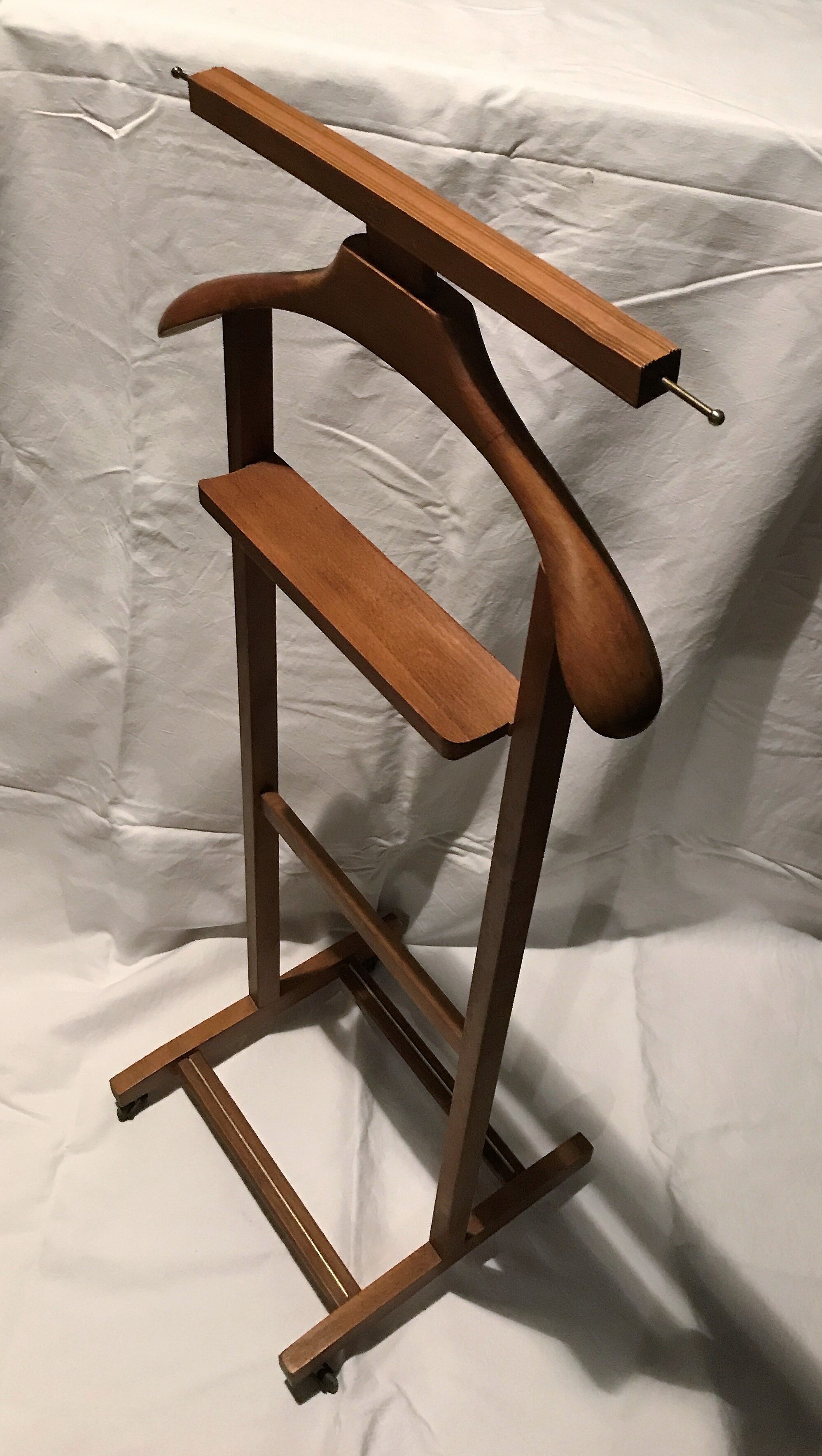 Valet stand
