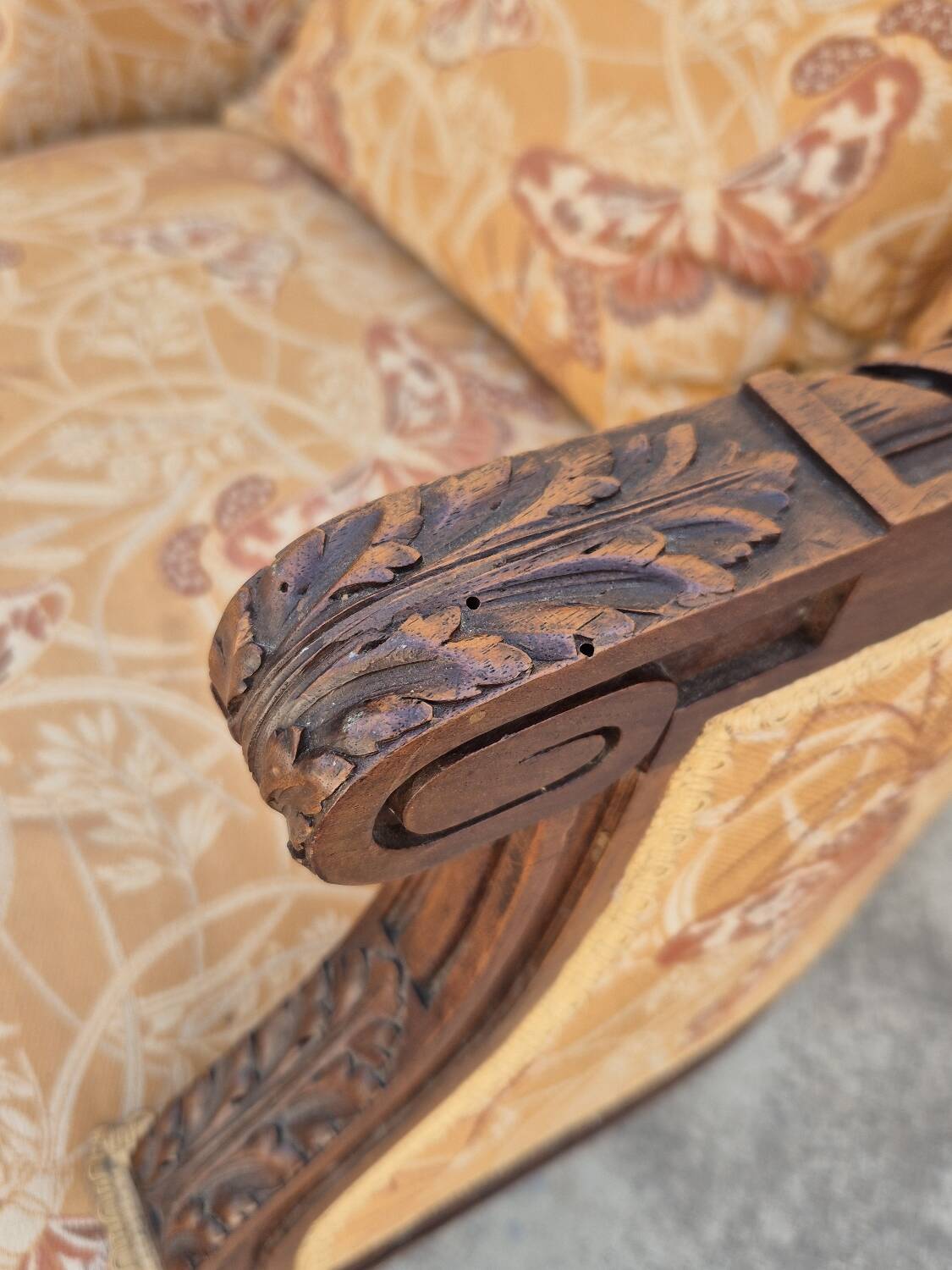 Chaise longue decorated with butterflies in Louis XVI style from the Napoleon III period