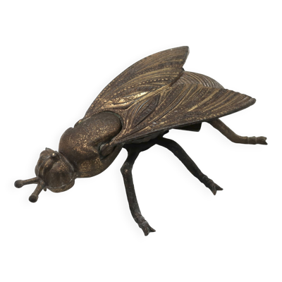 Cendrier en métal en forme de mouche, années 50