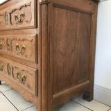 Commode Louis XV en chêne clair 18ème siècle