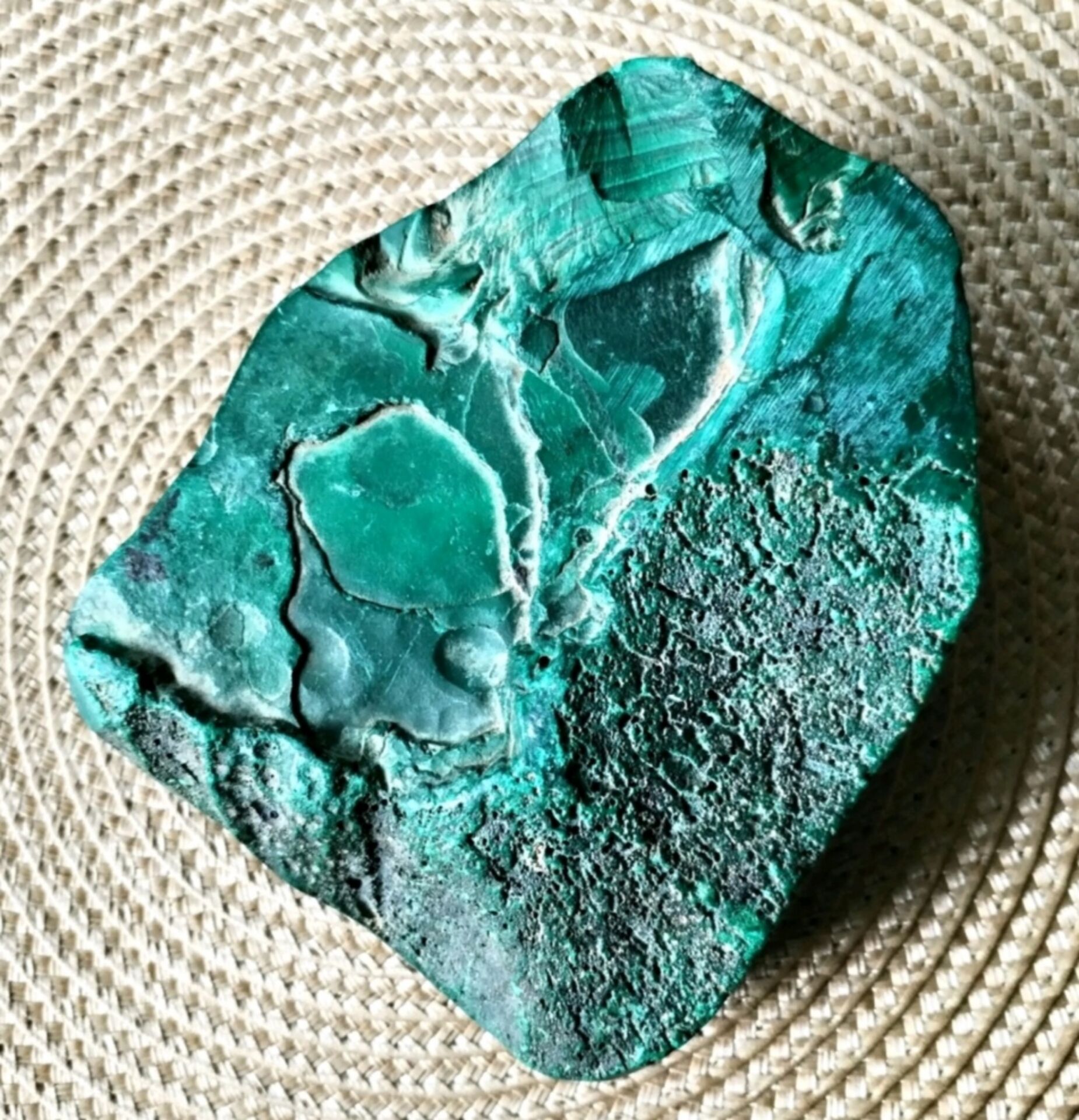 Vide-poche en malachite naturelle du Congo