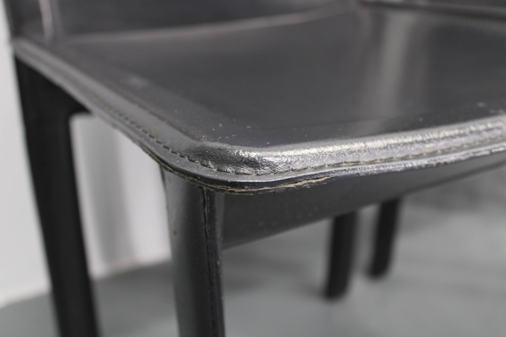 1980s Set of Four Dining Chairs in Leather in Matteo Grassi Style, Italy