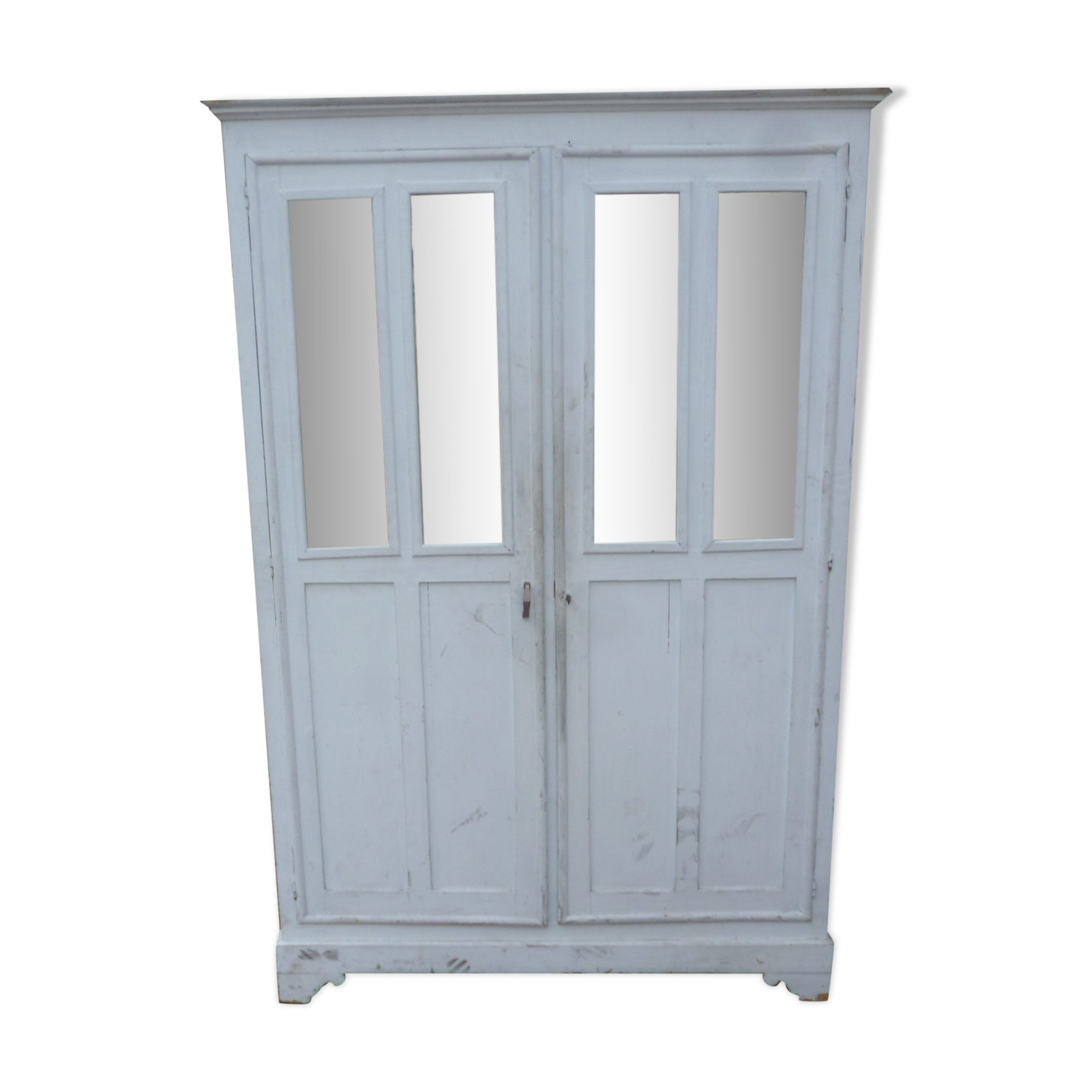 Vintage cabinet 2 doors antique patina