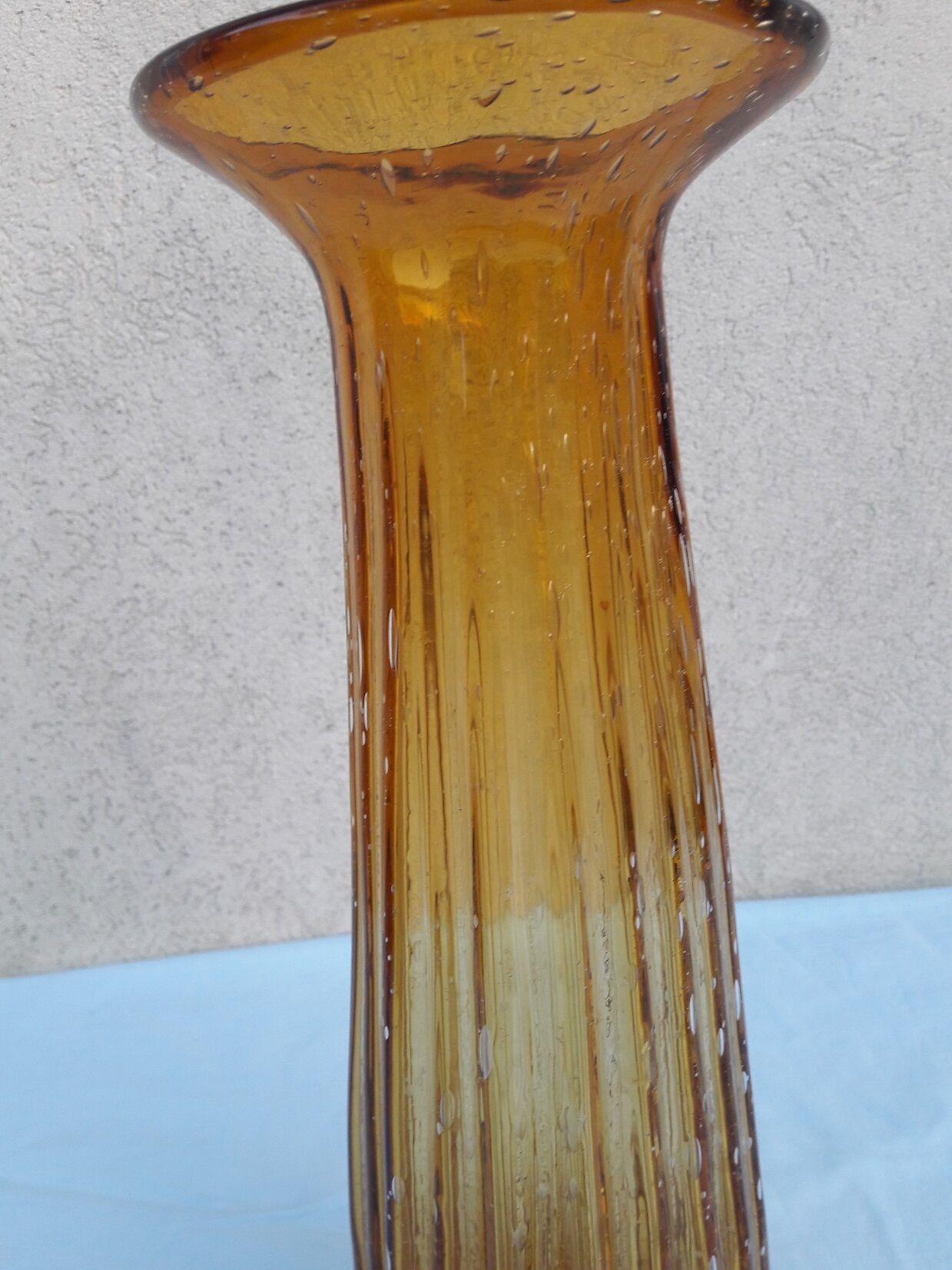 Glass vase