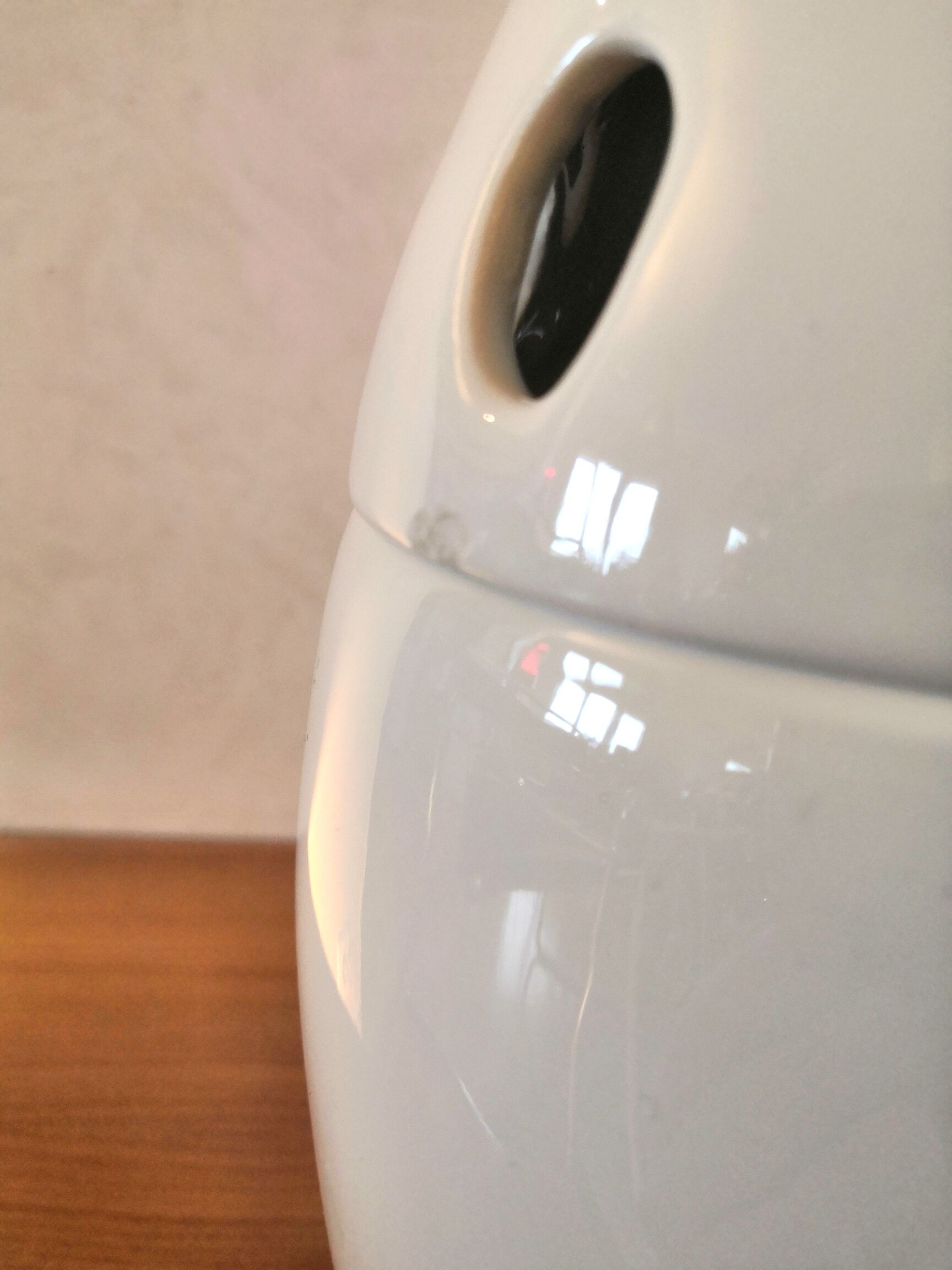 Ceramic design Christian Ghion for Cinna