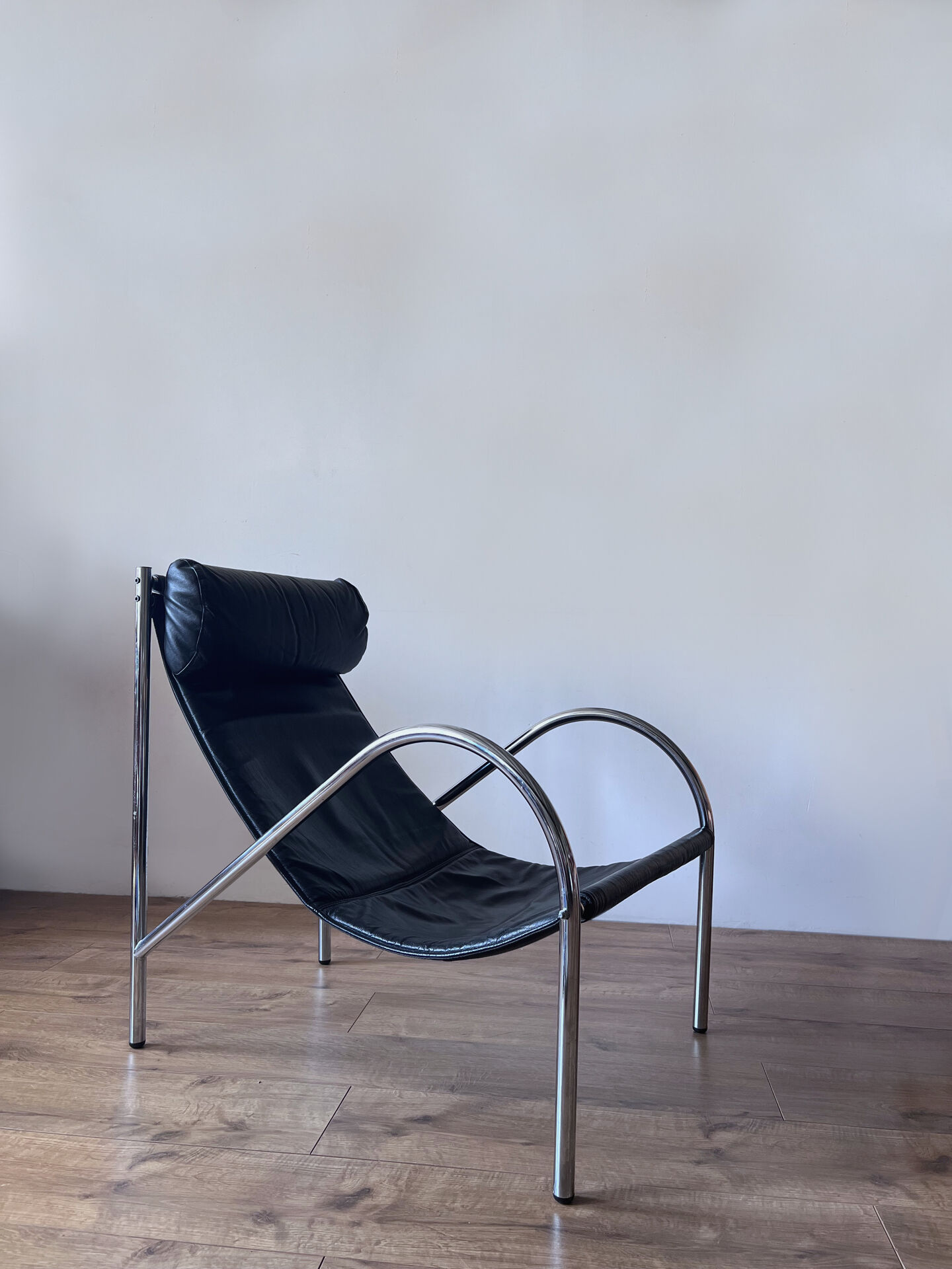 Fauteuil années 1980 Cuir et Chrome
