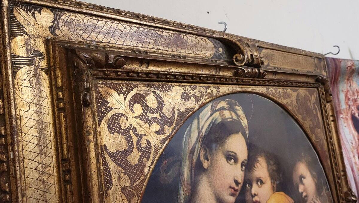 Virgin on the Chair by Raphael: Lithograph from the late 19th century.