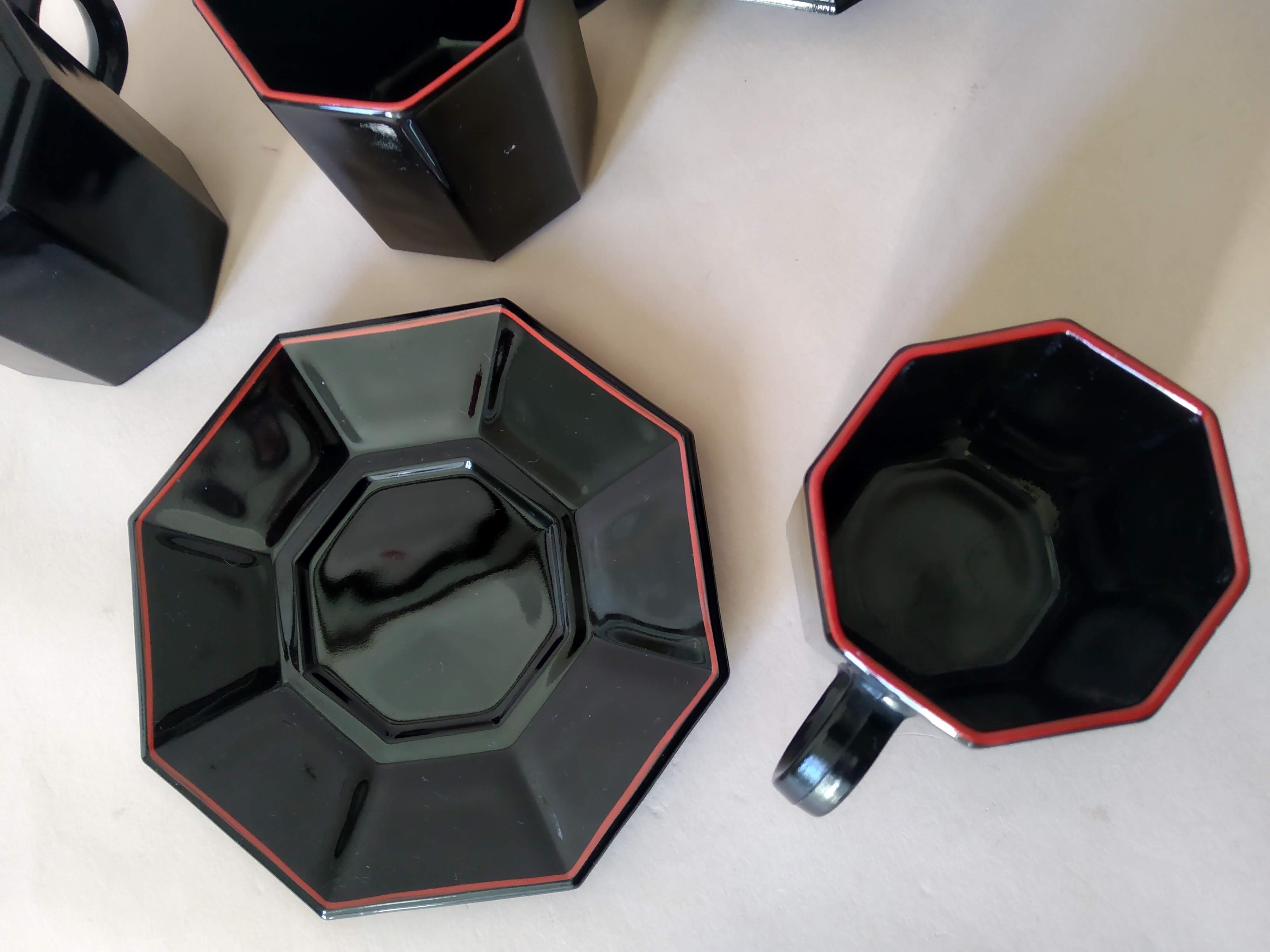 5 tasses à café Arcoroc Octime noir et rouge Années 80