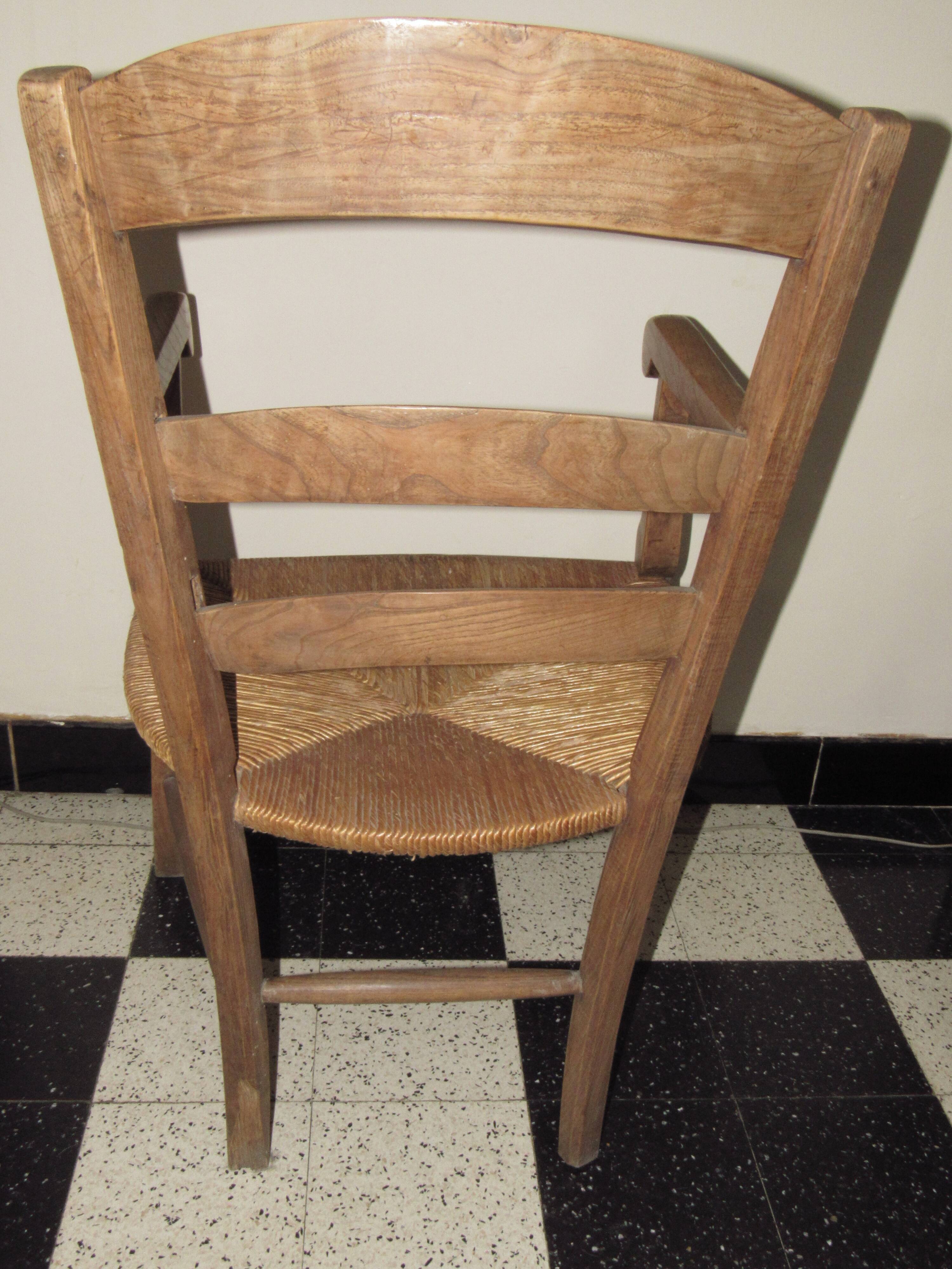 Picardy armchair in wood